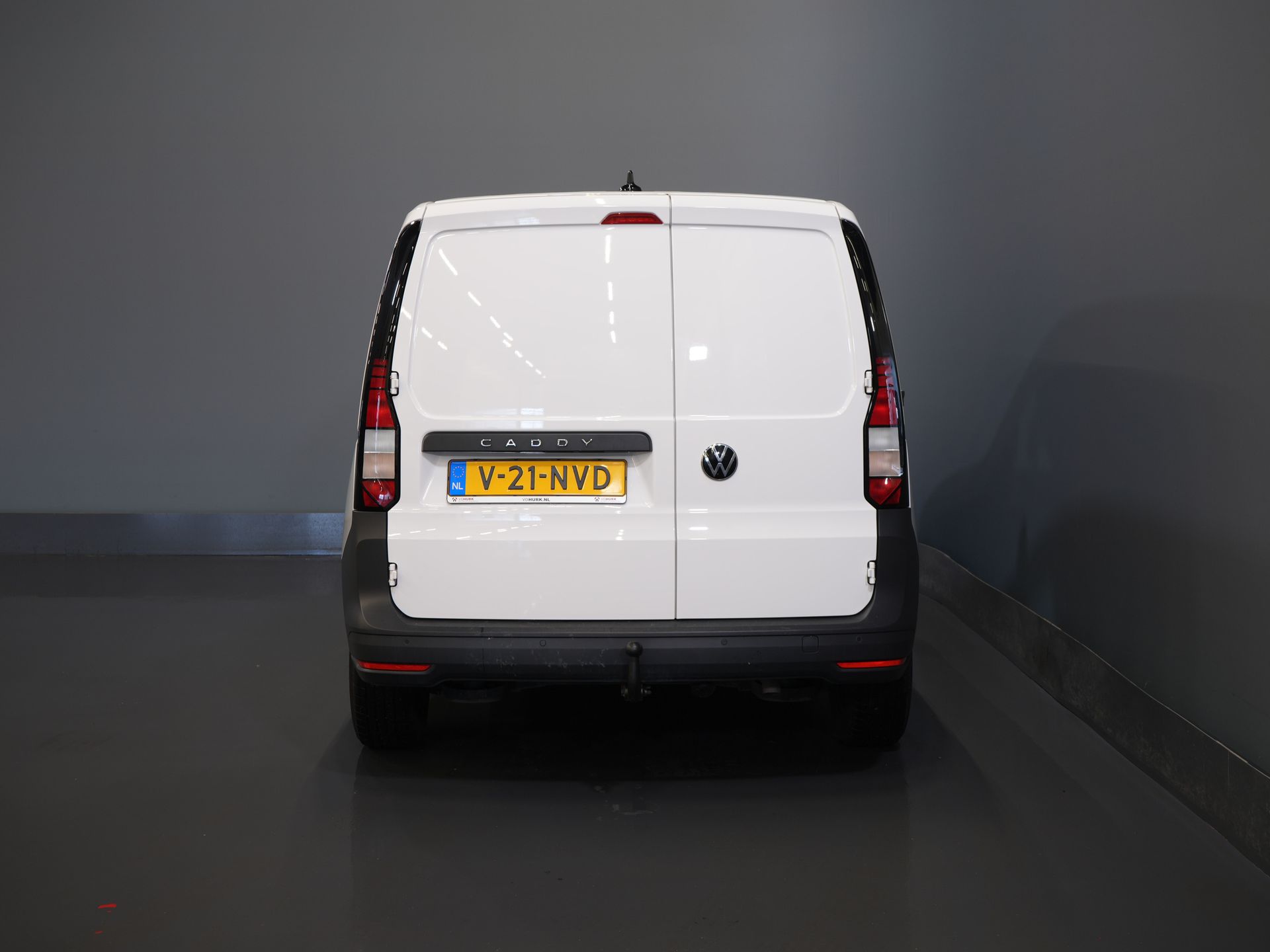 Volkswagen Caddy Cargo Van 2.0 TDI 125 cv DSG Aut. Carplay/ Riscaldatore del cavalletto/ Riscaldamento dei sedili/ Climatizzatore/ Crociera/ PDC/ Barra di traino