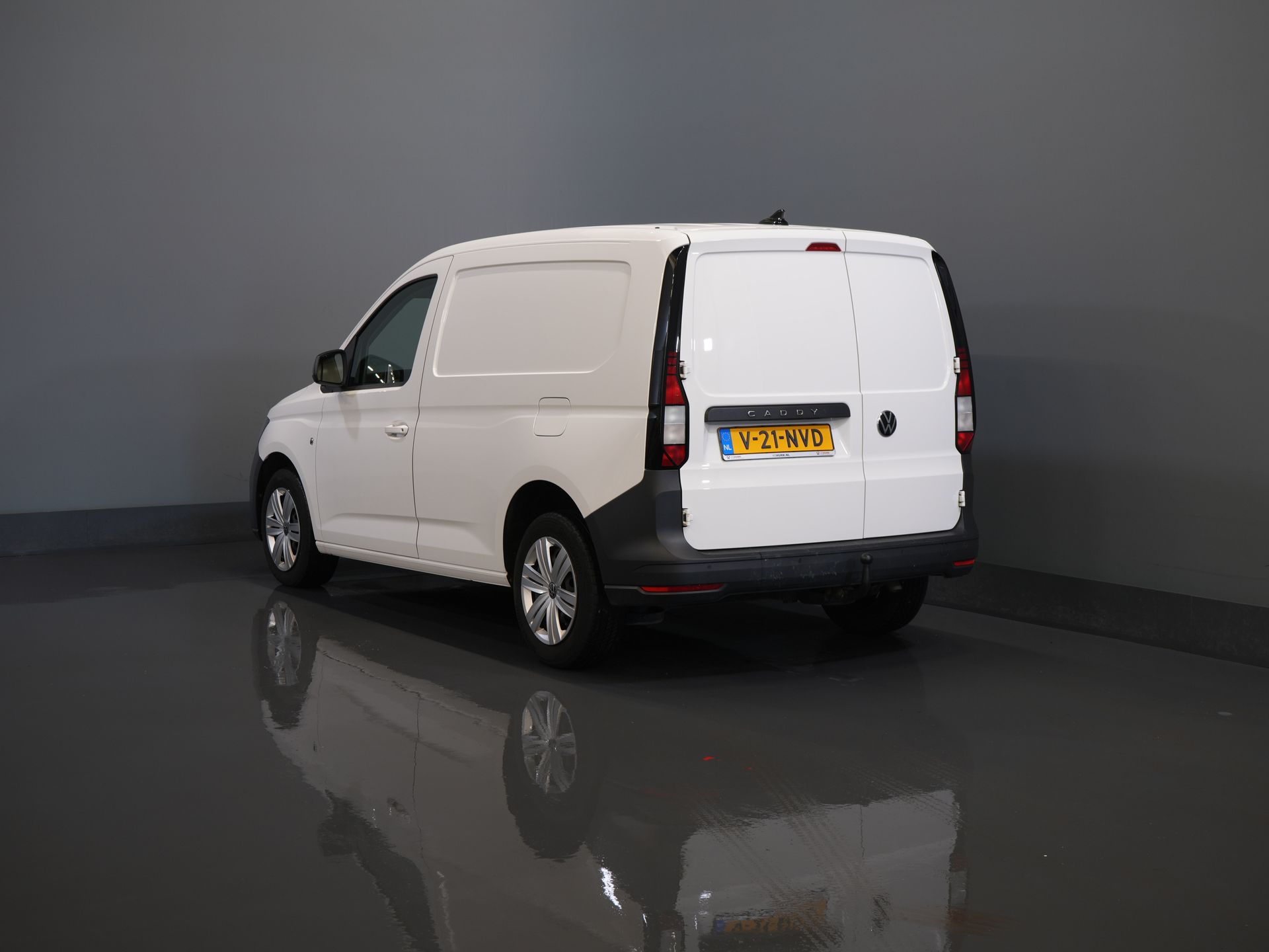 Volkswagen Caddy Cargo Van 2.0 TDI 125 cv DSG Aut. Carplay/ Riscaldatore del cavalletto/ Riscaldamento dei sedili/ Climatizzatore/ Crociera/ PDC/ Barra di traino