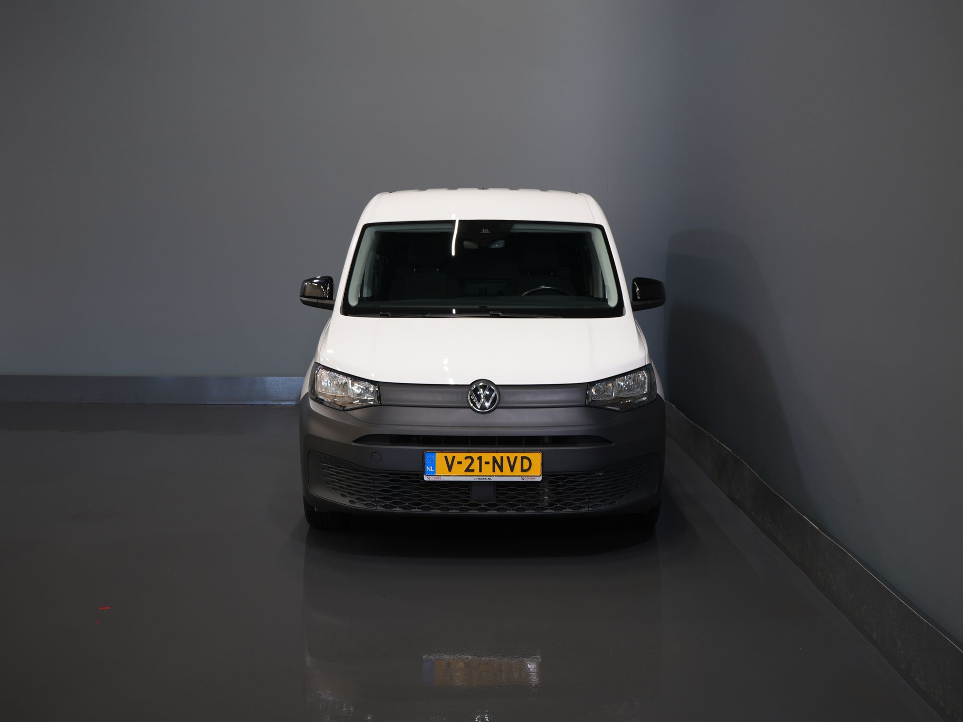 Volkswagen Caddy Cargo Van 2.0 TDI 125 cv DSG Aut. Carplay/ Riscaldatore del cavalletto/ Riscaldamento dei sedili/ Climatizzatore/ Crociera/ PDC/ Barra di traino