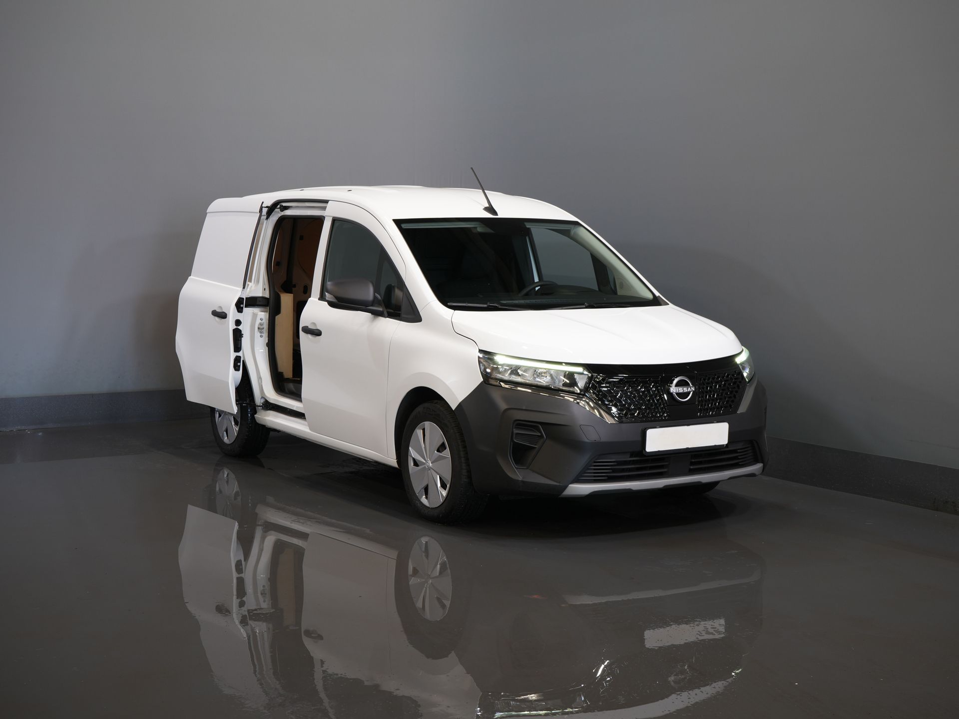 Nissan Townstar Van Acenta 45 kWh 285 km WLTP Încărcător rapid/ Climă/ DAB/ PDC/ Cruise