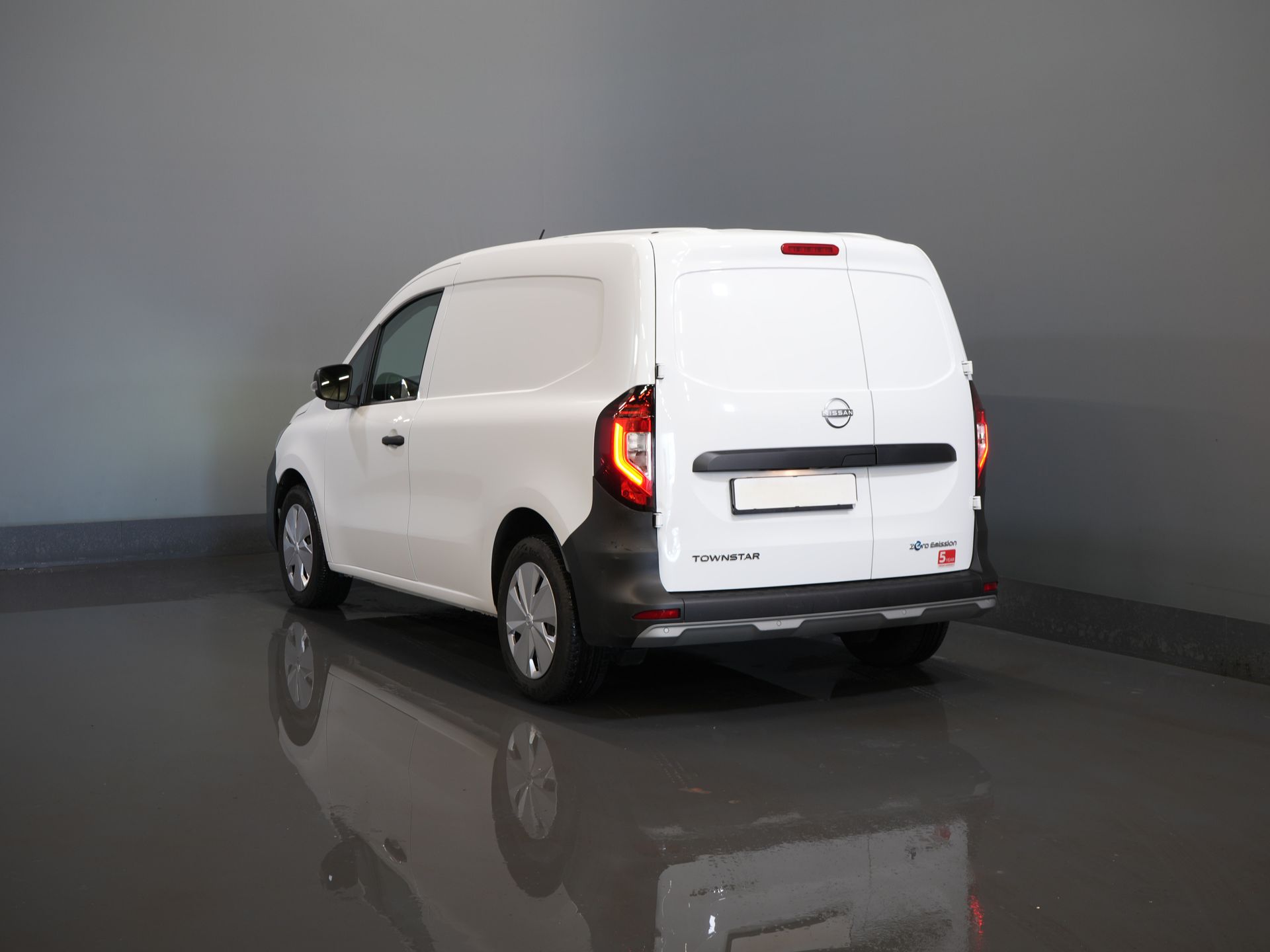 Nissan Townstar Van Acenta 45 kWh 285 km WLTP Încărcător rapid/ Climă/ DAB/ PDC/ Cruise