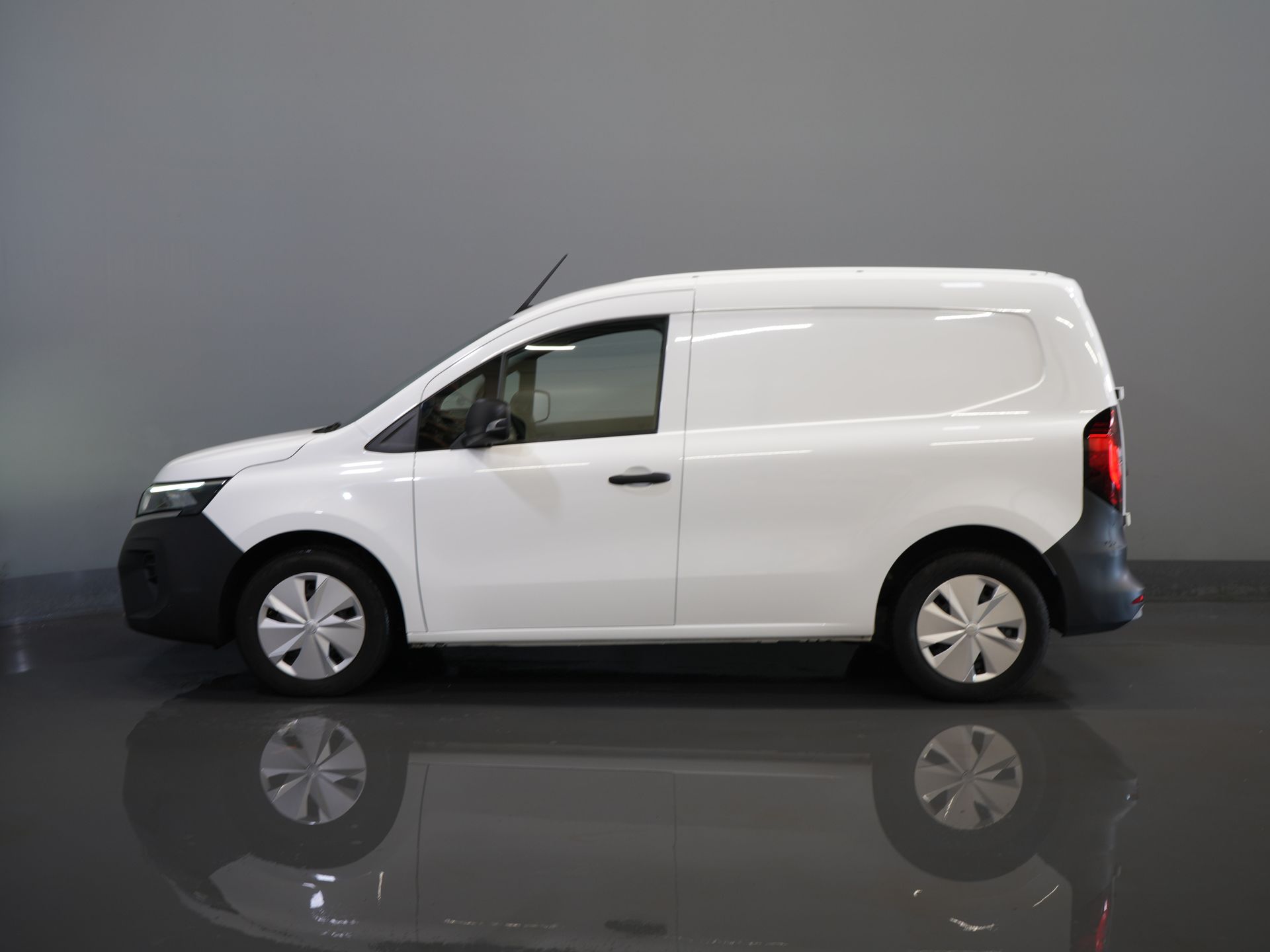 Nissan Townstar Van Acenta 45 kWh 285 km WLTP Încărcător rapid/ Climă/ DAB/ PDC/ Cruise