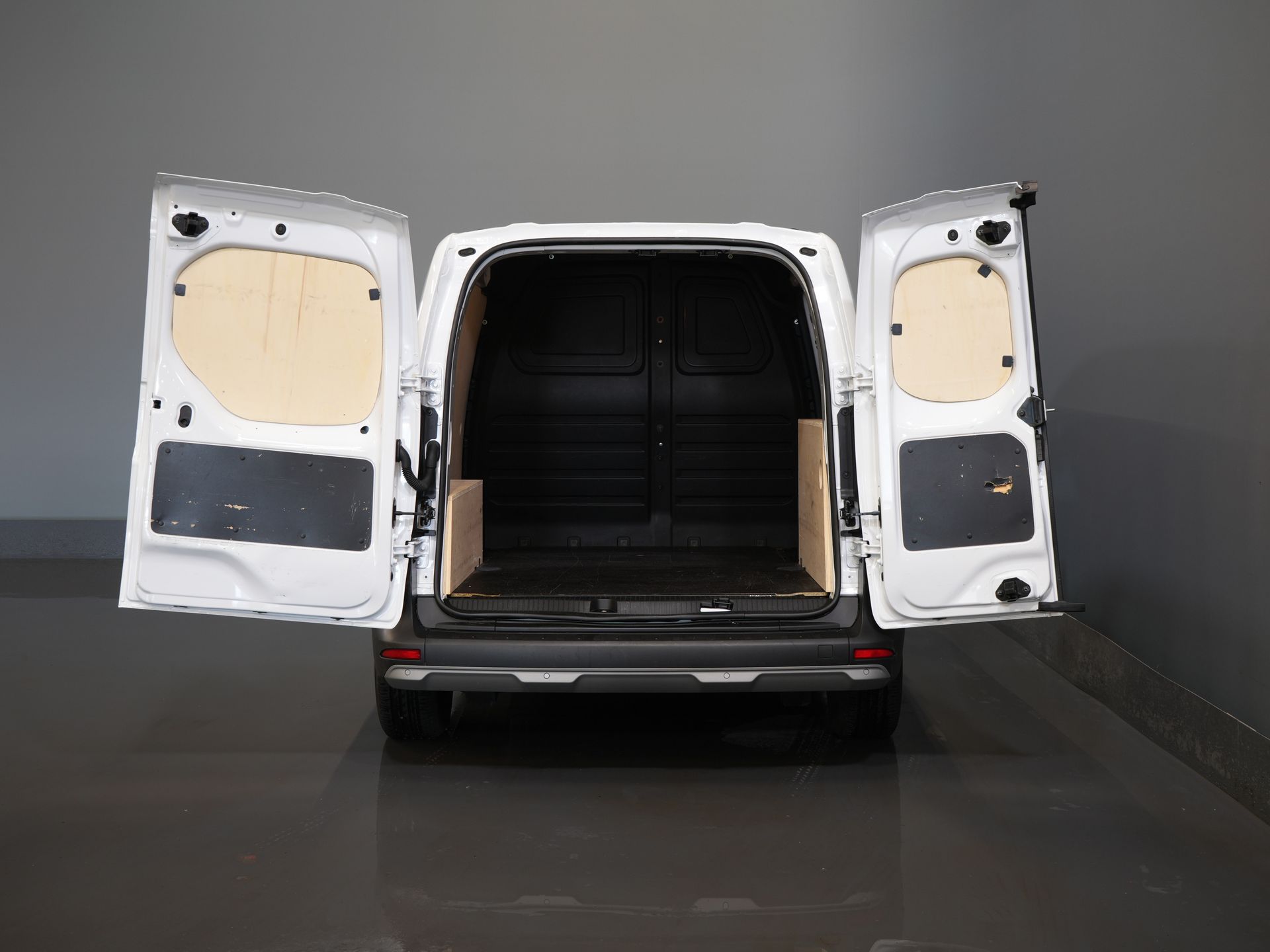 Nissan Townstar Van Acenta 45 kWh 285 km WLTP Încărcător rapid/ Climă/ DAB/ PDC/ Cruise
