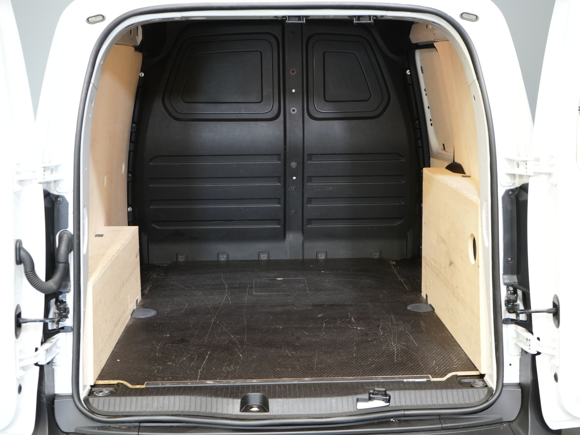 Nissan Townstar Van Acenta 45 kWh 285 km WLTP Încărcător rapid/ Climă/ DAB/ PDC/ Cruise