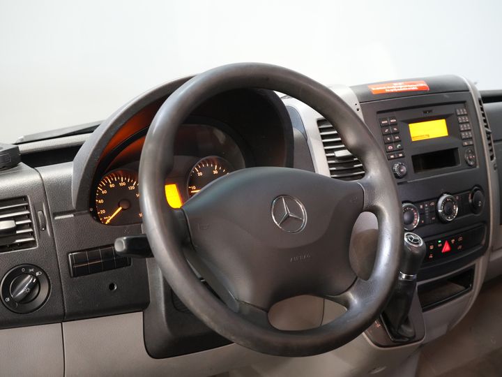 Mercedes-Benz Sprinter Пасажирський транспорт 213 2.2 CDI Авт. L2H2 €13 915,- Вкл. ПДВ (BPM FREE) ЕКСПОРТ Комбі/ 9 осіб/ Kombi/ 9P/ Airco/ PDC