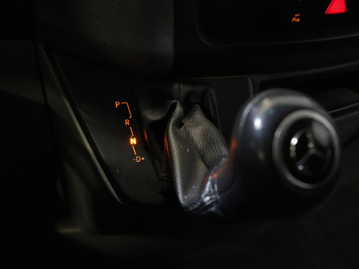 Mercedes-Benz Sprinter Пасажирський транспорт 213 2.2 CDI Авт. L2H2 €13 915,- Вкл. ПДВ (BPM FREE) ЕКСПОРТ Комбі/ 9 осіб/ Kombi/ 9P/ Airco/ PDC