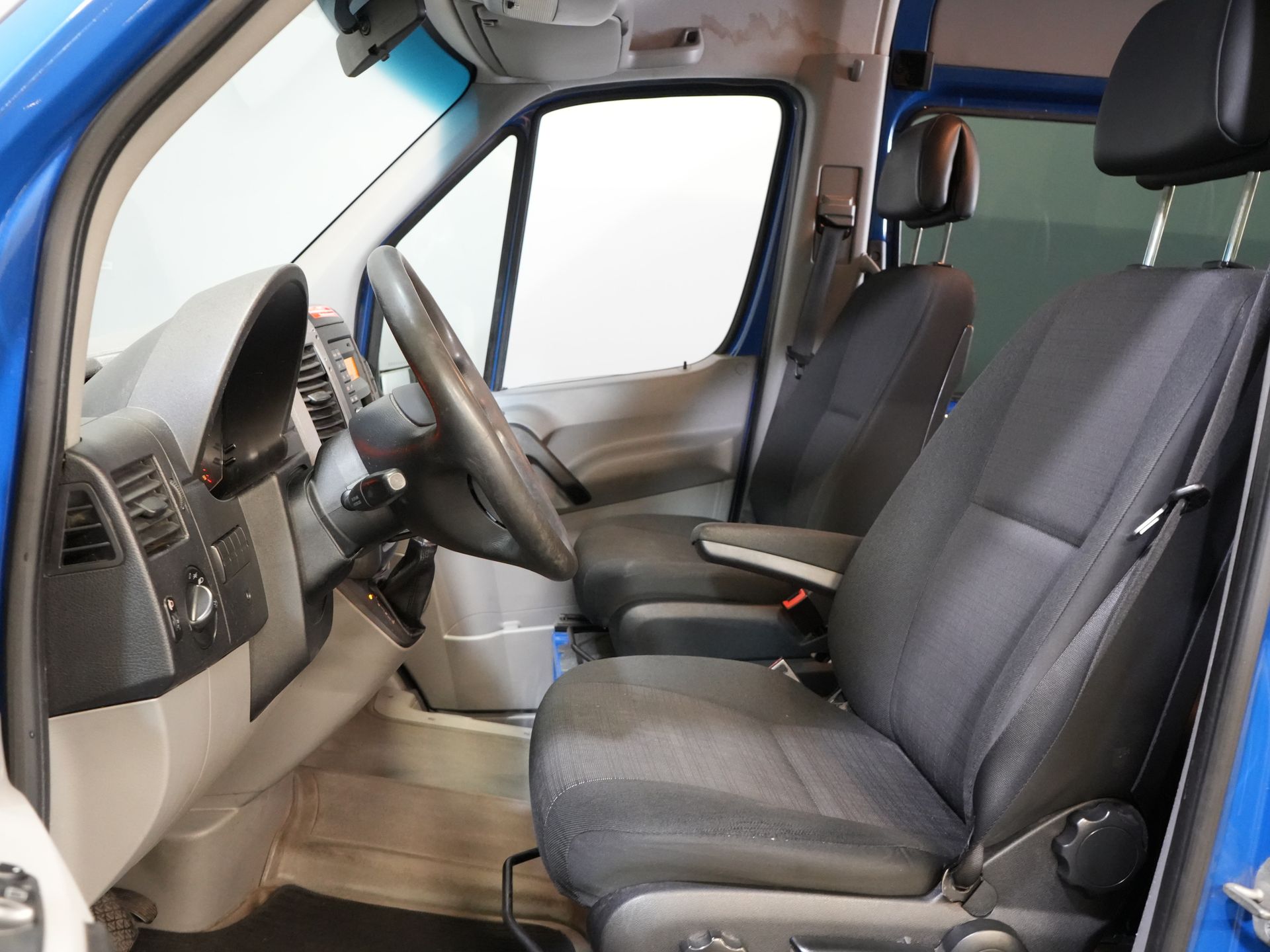 Mercedes-Benz Sprinter Пасажирський транспорт 213 2.2 CDI Авт. L2H2 €13 915,- Вкл. ПДВ (BPM FREE) ЕКСПОРТ Комбі/ 9 осіб/ Kombi/ 9P/ Airco/ PDC