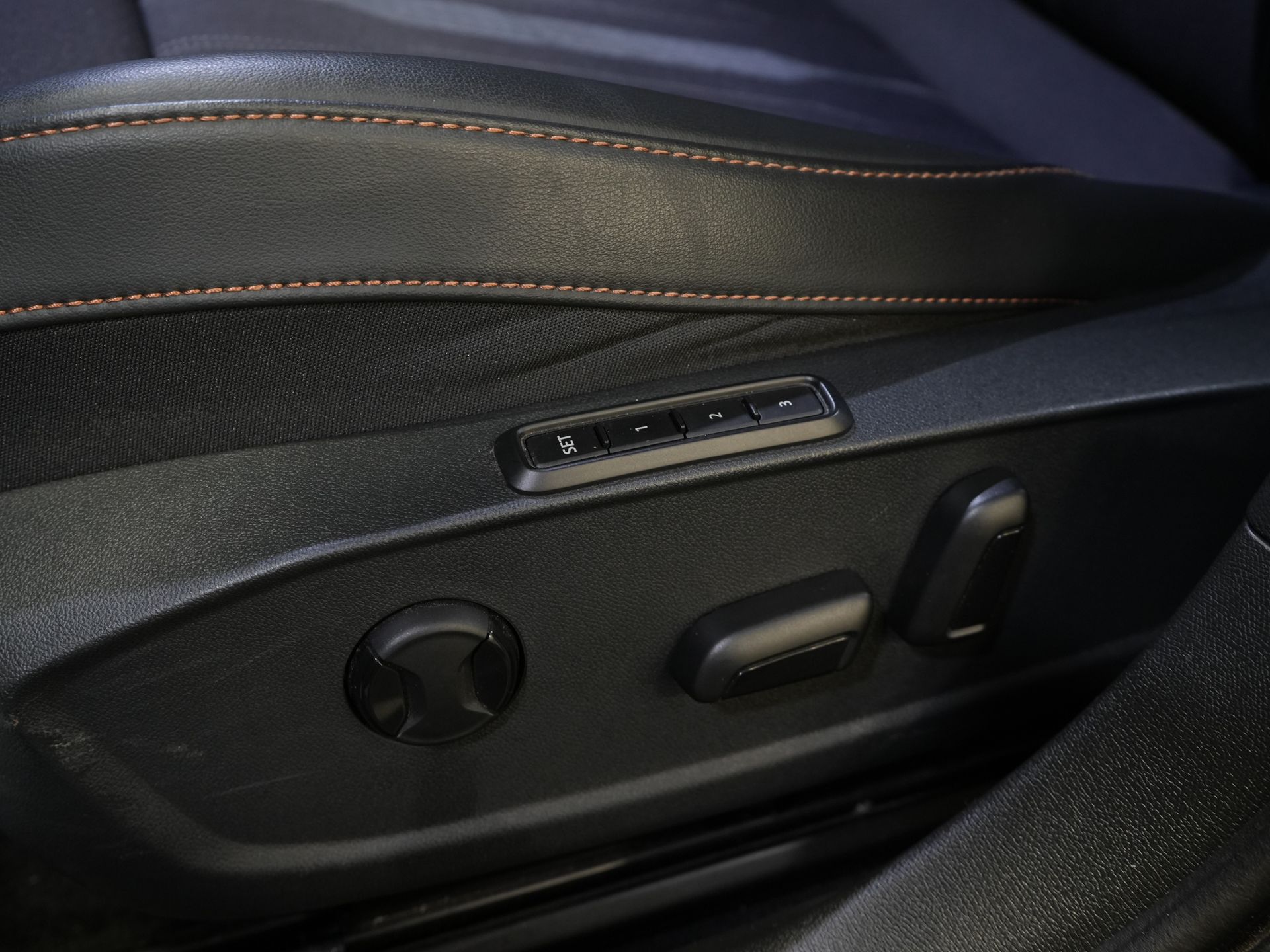 CUPRA Formentor SUV 1.4 e-Hybrid VZ 245 CV Copper LED Matrix/ Adapt.Cruise/ Elek. Klep/ Memory/ 19'' LMV/ Carplay