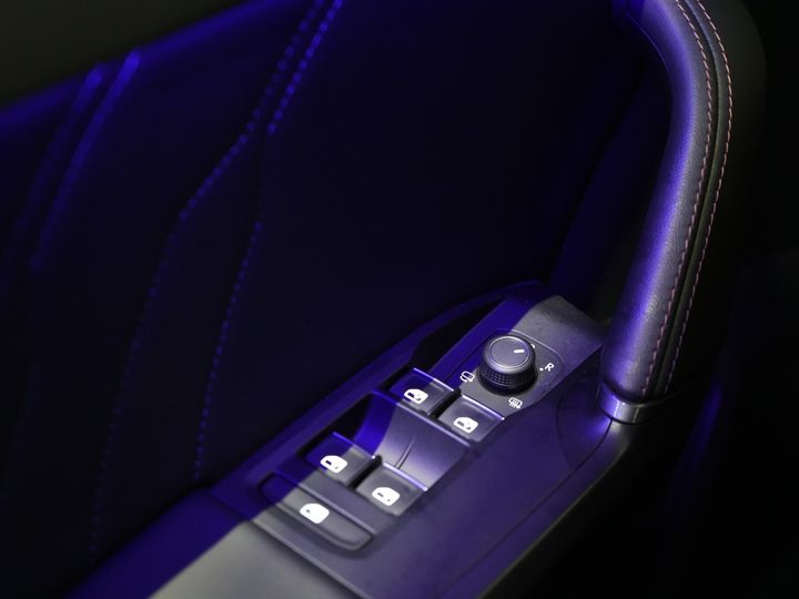 CUPRA Formentor SUV 1.4 e-Hybrid VZ 245 CV Copper LED Matrix/ Adapt.Cruise/ Elek. Klep/ Memory/ 19'' LMV/ Carplay