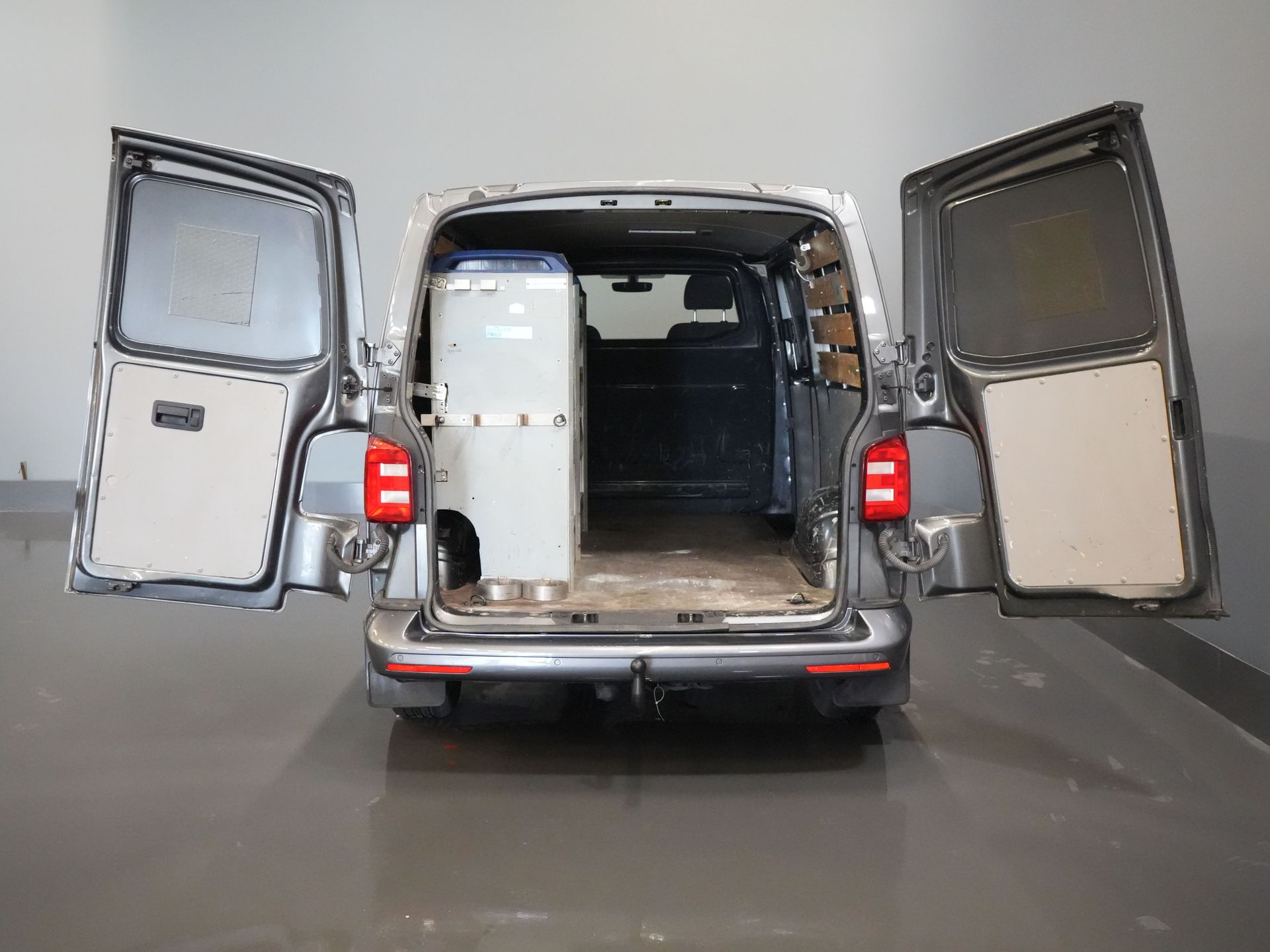 Volkswagen Transporter Furgone 2.0 TDI 150 cv DSG Aut. L2 BPM GRATIS! Carplay/ 2,5t Tow/ LMV/ Cruise/ Navi/ Barra di traino