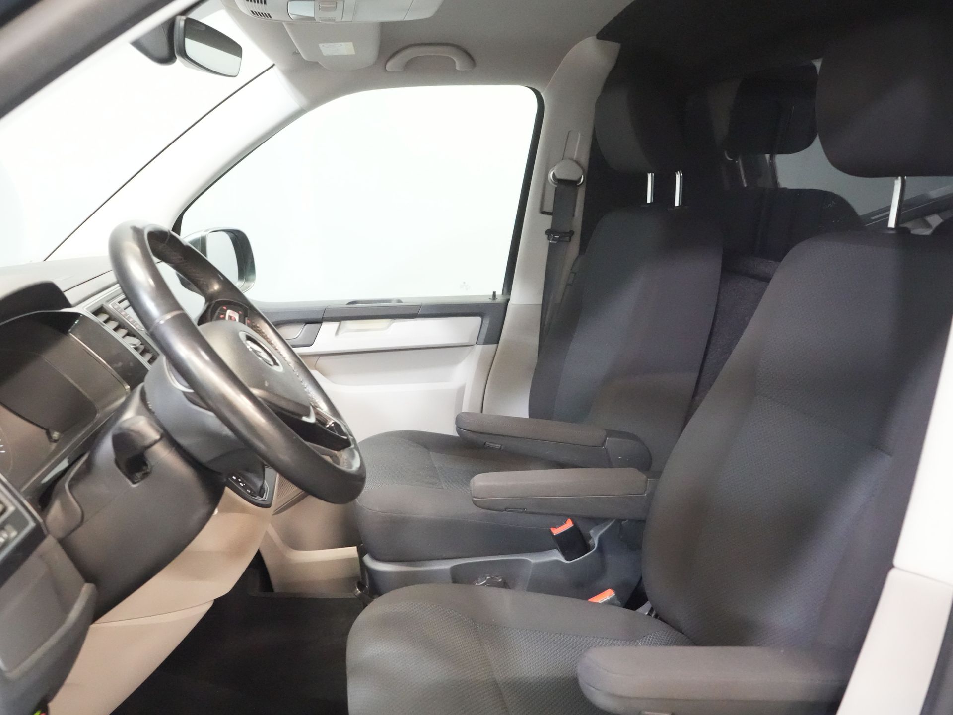 Volkswagen Transporter Furgone 2.0 TDI 150 cv DSG Aut. L2 BPM GRATIS! Carplay/ 2,5t Tow/ LMV/ Cruise/ Navi/ Barra di traino