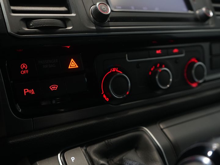 Volkswagen Transporter Furgone 2.0 TDI 150 cv DSG Aut. L2 BPM GRATIS! Carplay/ 2,5t Tow/ LMV/ Cruise/ Navi/ Barra di traino