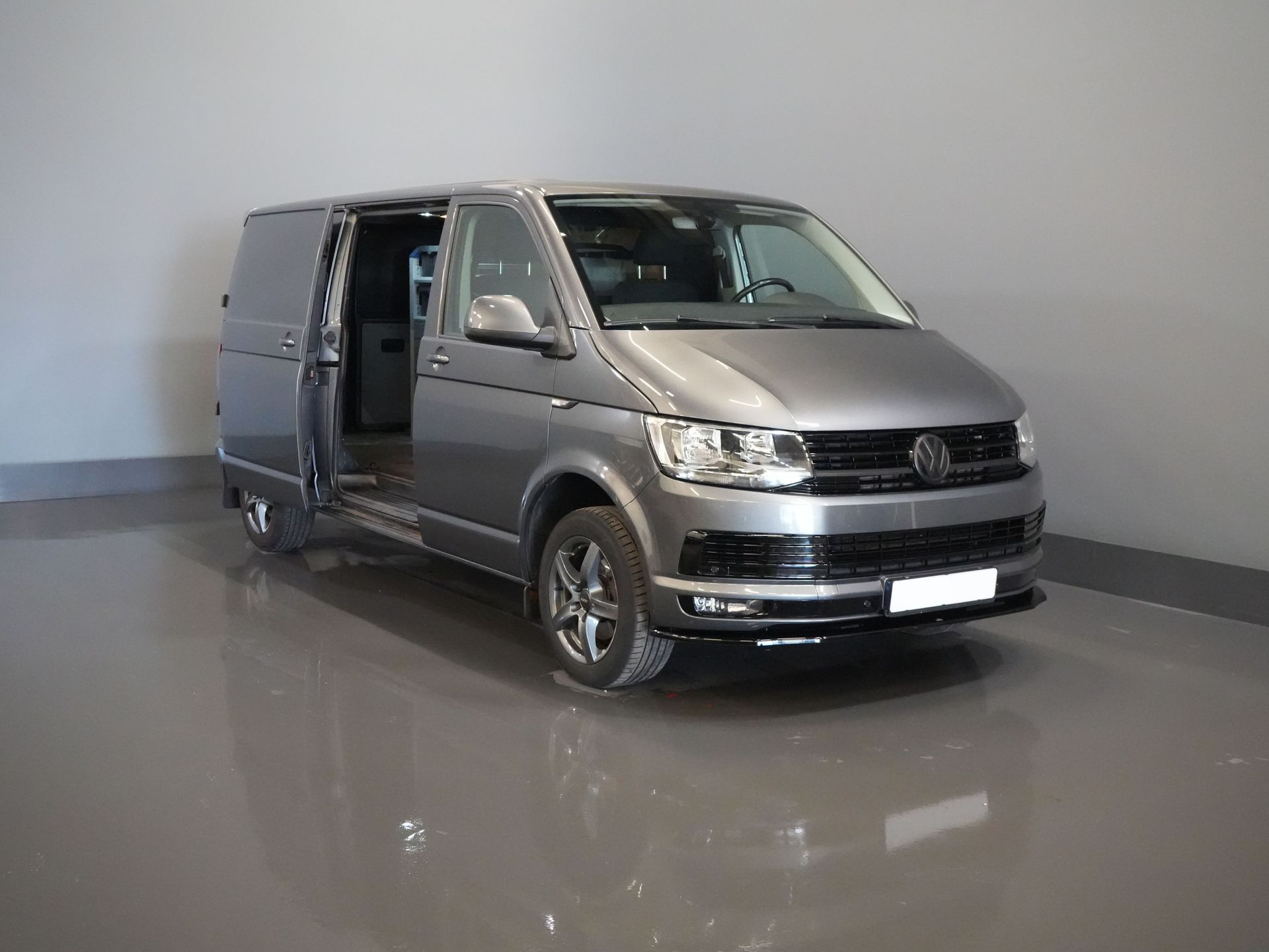 Volkswagen Transporter Furgone 2.0 TDI 150 cv DSG Aut. L2 BPM GRATIS! Carplay/ 2,5t Tow/ LMV/ Cruise/ Navi/ Barra di traino