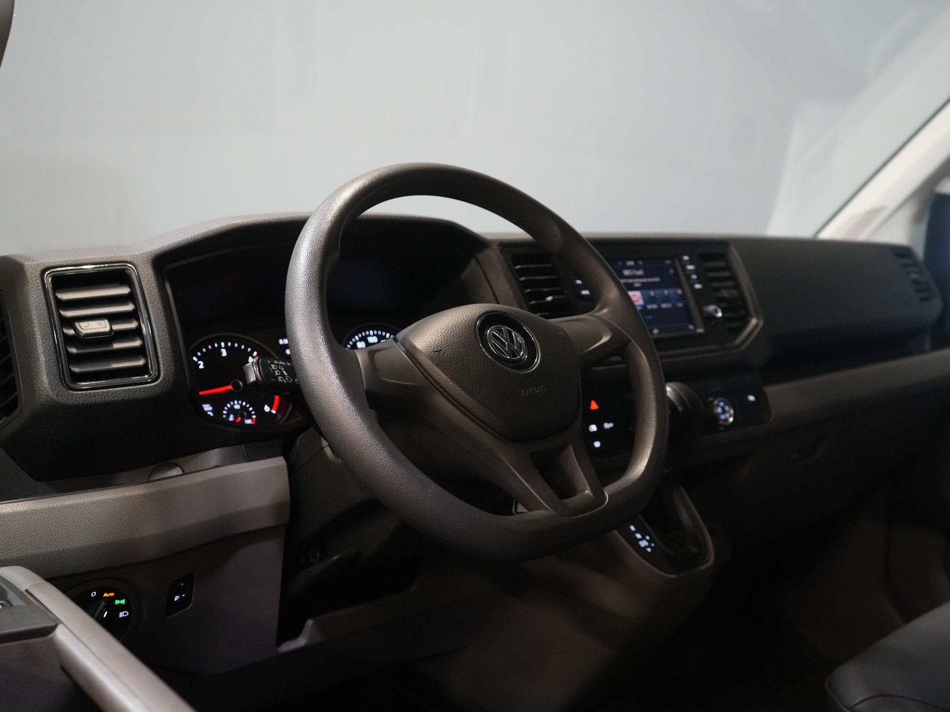 Volkswagen Crafter Van 35 2.0 TDI 140 к.с. DSG Aut. L3H2 ТІЛЬКИ ДЛЯ ЕКСПОРТУ Навігація/ Carplay/ PDC/ Круїз/ Фаркоп/ Airco