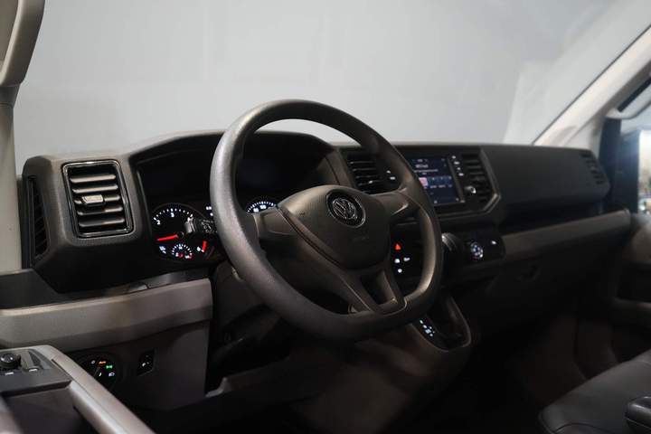 Volkswagen Crafter Van 35 2.0 TDI 140 CP DSG Aut. L3H2 EXPORT ONLY Navi/ Carplay/ PDC/ Cruise/ Towbar/ Airco