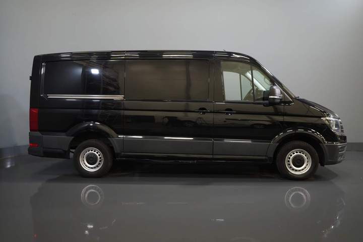Volkswagen Crafter Van 35 2.0 TDI 140 CP DSG Aut. L3H2 EXPORT ONLY Navi/ Carplay/ PDC/ Cruise/ Towbar/ Airco