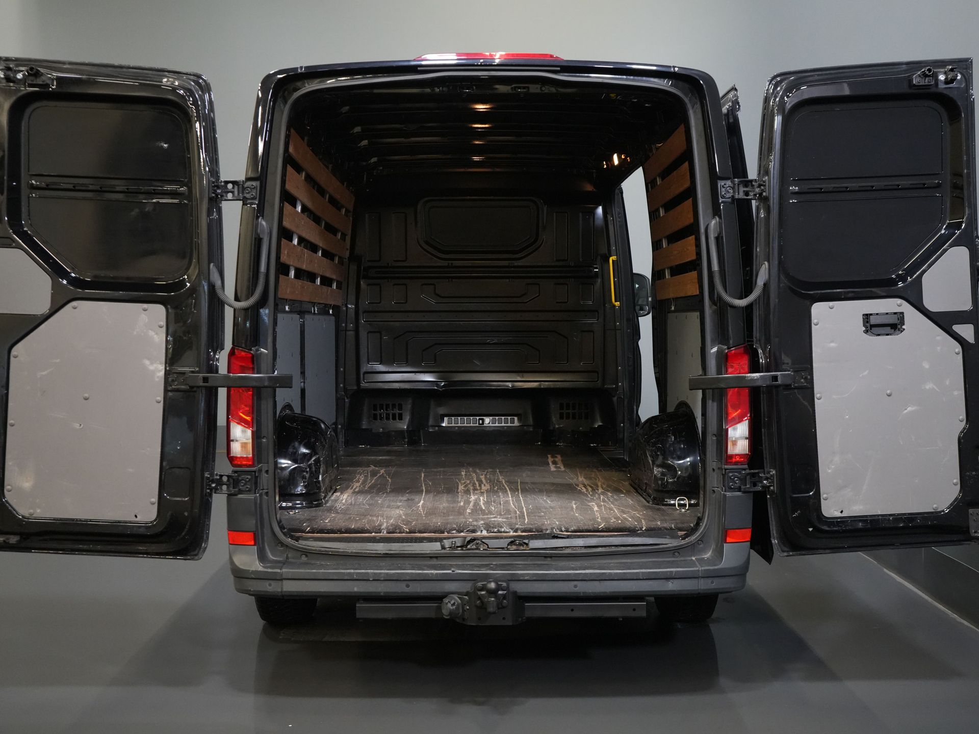 Volkswagen Crafter Van 35 2.0 TDI 140 к.с. DSG Aut. L3H2 ТІЛЬКИ ДЛЯ ЕКСПОРТУ Навігація/ Carplay/ PDC/ Круїз/ Фаркоп/ Airco