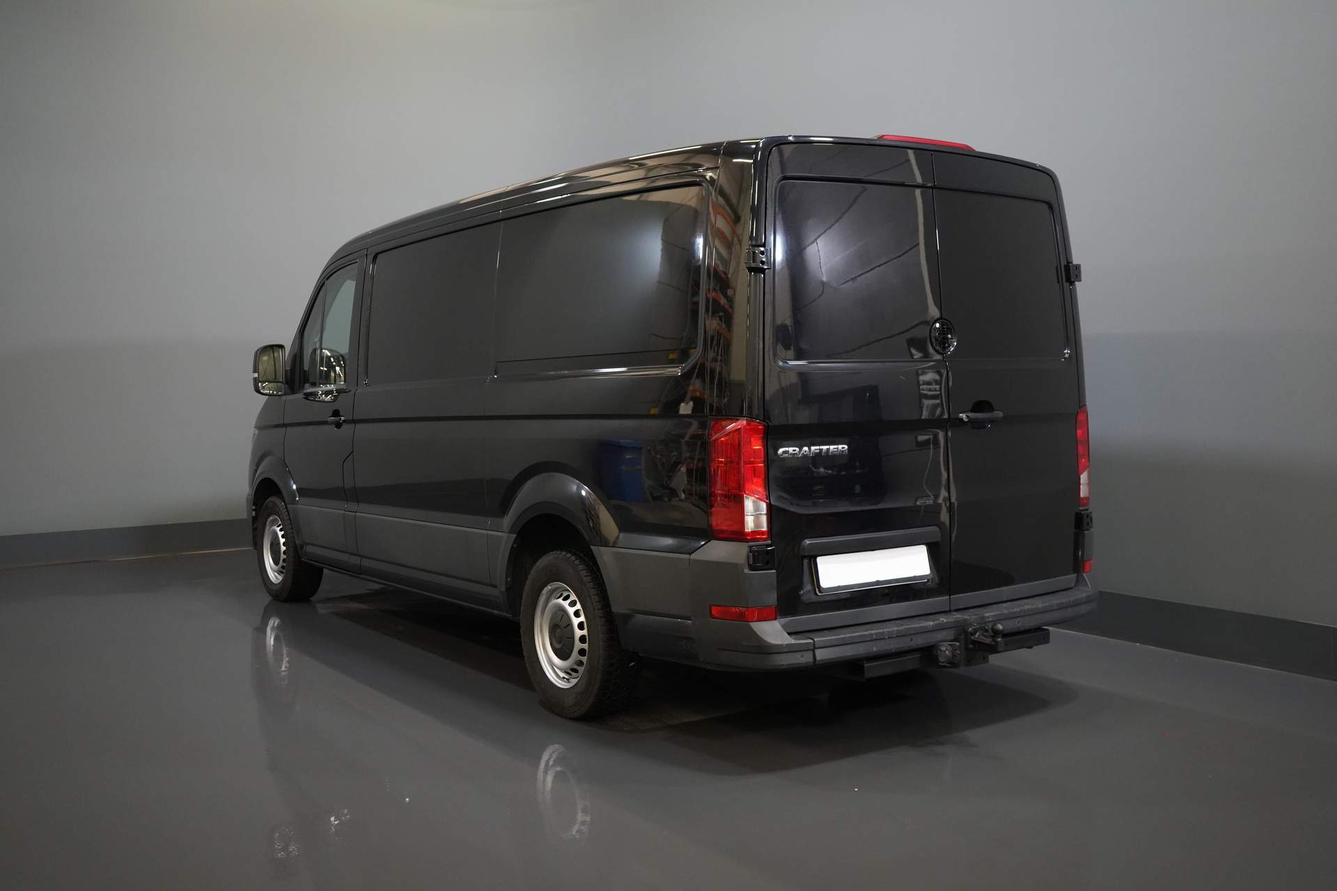 Volkswagen Crafter Van 35 2.0 TDI 140 CP DSG Aut. L3H2 EXPORT ONLY Navi/ Carplay/ PDC/ Cruise/ Towbar/ Airco