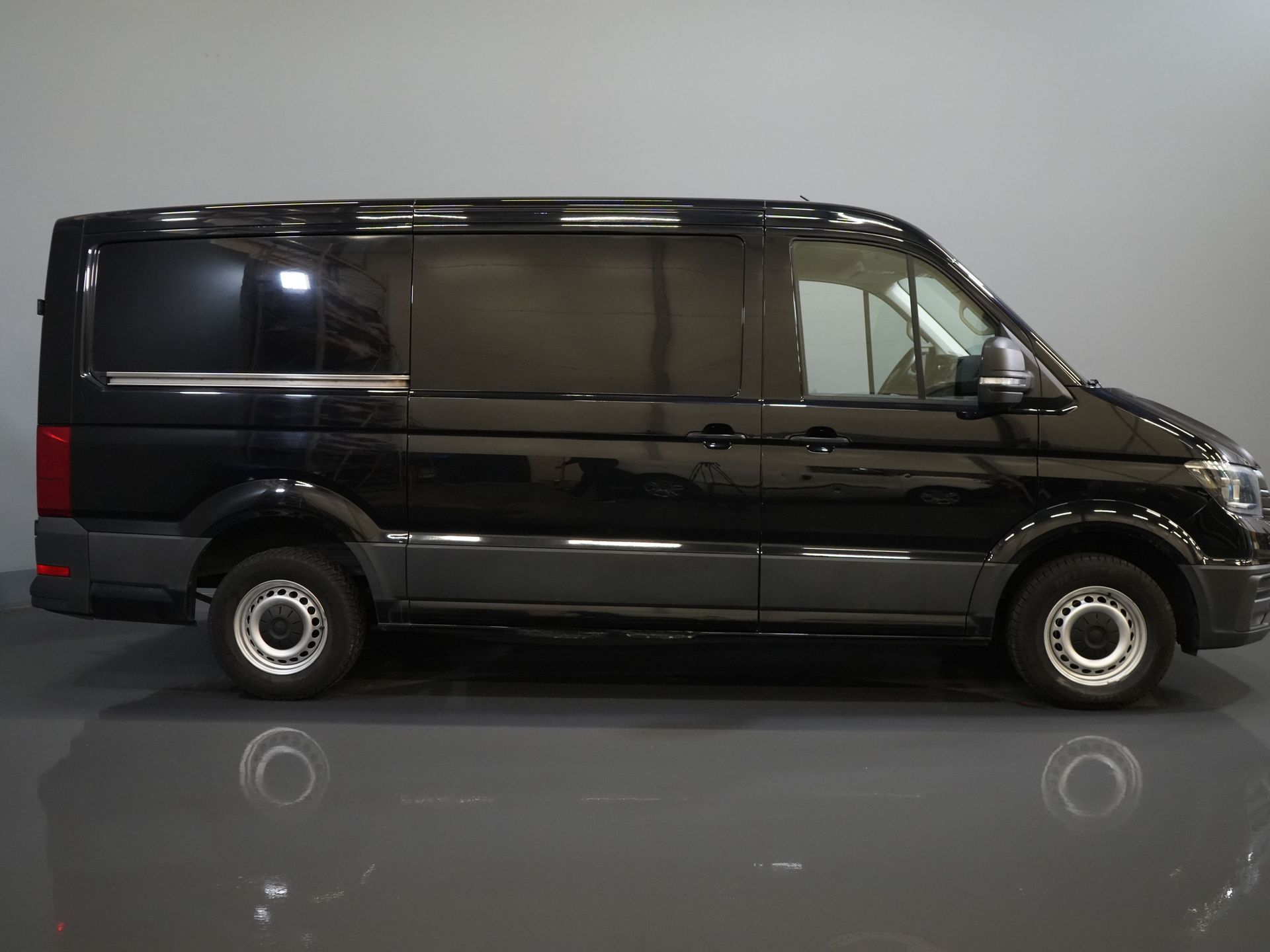 Volkswagen Crafter Van 35 2.0 TDI 140 к.с. DSG Aut. L3H2 ТІЛЬКИ ДЛЯ ЕКСПОРТУ Навігація/ Carplay/ PDC/ Круїз/ Фаркоп/ Airco
