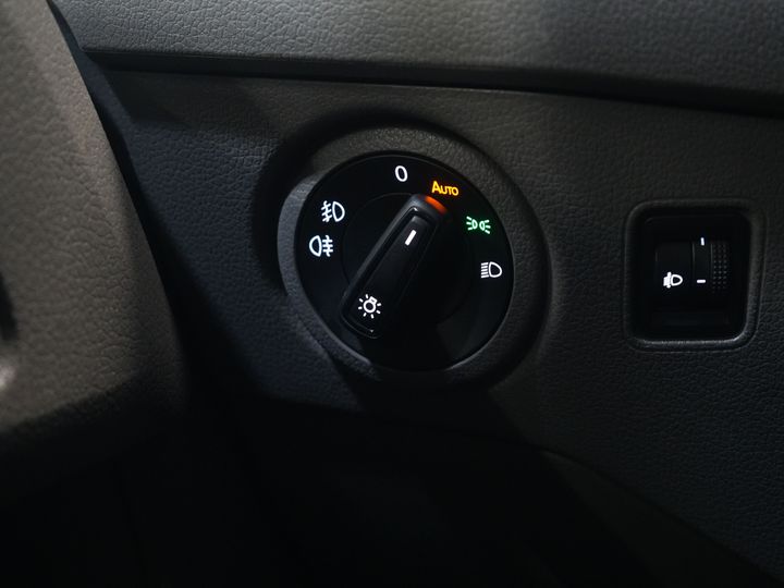 Volkswagen Crafter Van 35 2.0 TDI 140 к.с. DSG Aut. L3H2 ТІЛЬКИ ДЛЯ ЕКСПОРТУ Навігація/ Carplay/ PDC/ Круїз/ Фаркоп/ Airco
