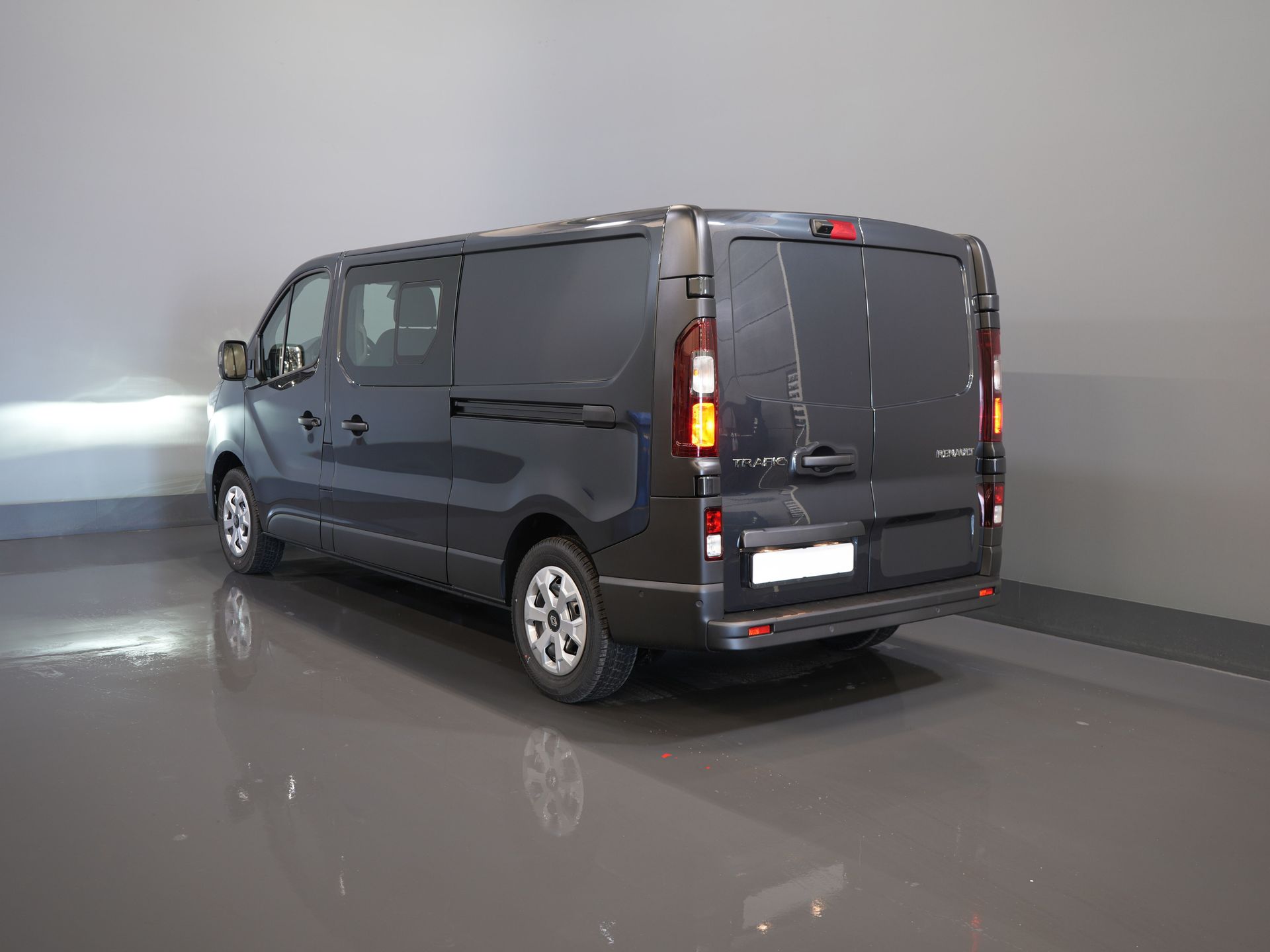 Renault Trafic Van 2.0 dCi 130 cv L2 BPM FREE! DC Doppia Cabina LED/ 2 porte scorrevoli/ Navi/ Carplay/ Telecamera/ PDC/ Crociera
