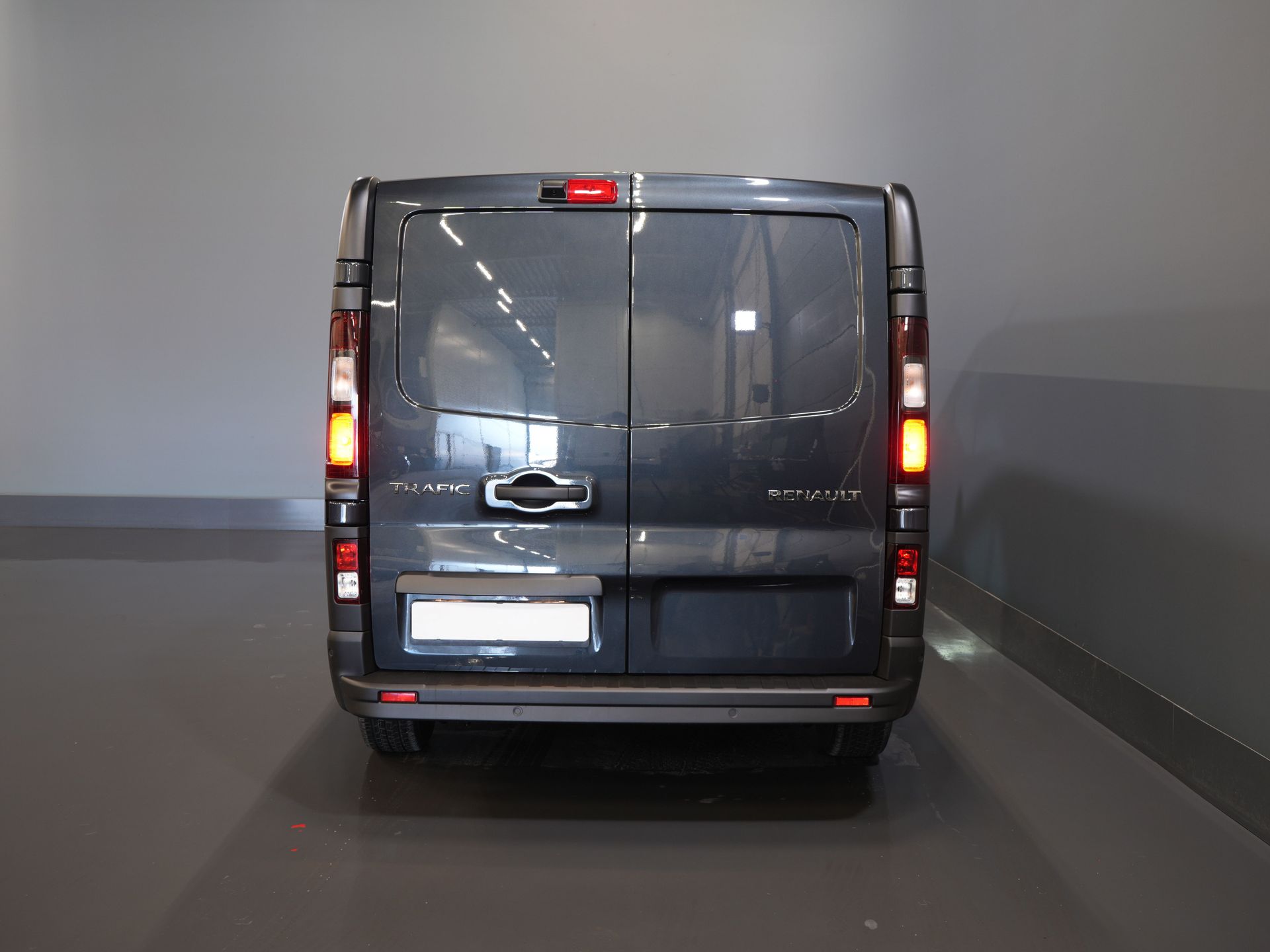 Renault Trafic Van 2.0 dCi 130 cv L2 BPM FREE! DC Doppia Cabina LED/ 2 porte scorrevoli/ Navi/ Carplay/ Telecamera/ PDC/ Crociera