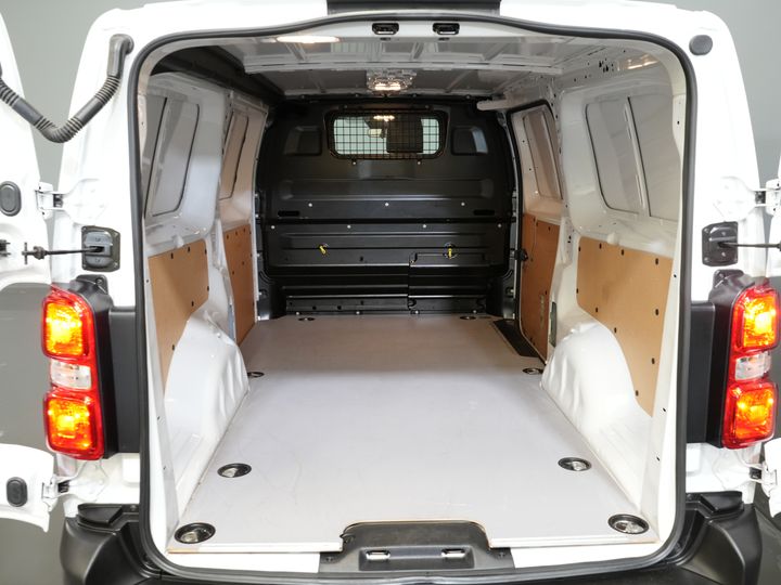 Toyota ProAce Worker Furgonetas 2.0 145 CV L3 2.5t Remolque M./ Cruise/ PDC/ DAB/ Airco