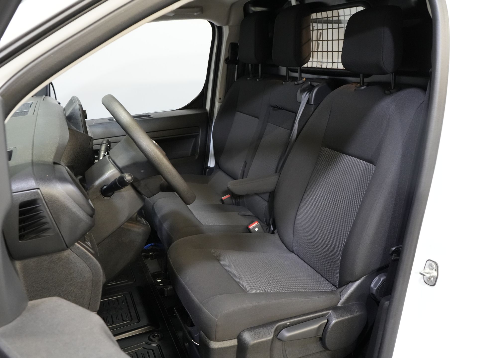 Toyota ProAce Worker Furgonetas 2.0 145 CV L3 2.5t Remolque M./ Cruise/ PDC/ DAB/ Airco