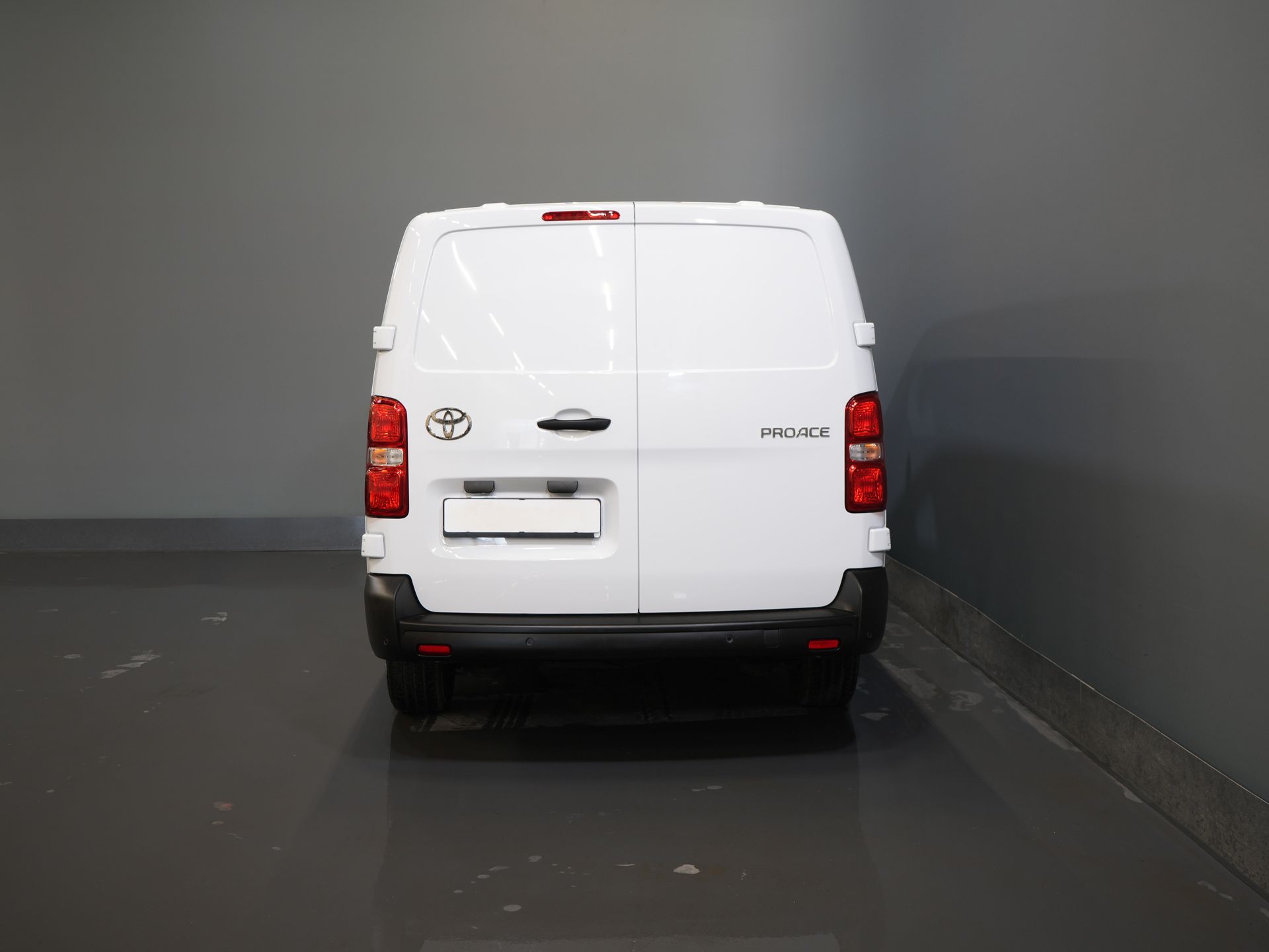 Toyota ProAce Worker Furgonetas 2.0 145 CV L3 2.5t Remolque M./ Cruise/ PDC/ DAB/ Airco