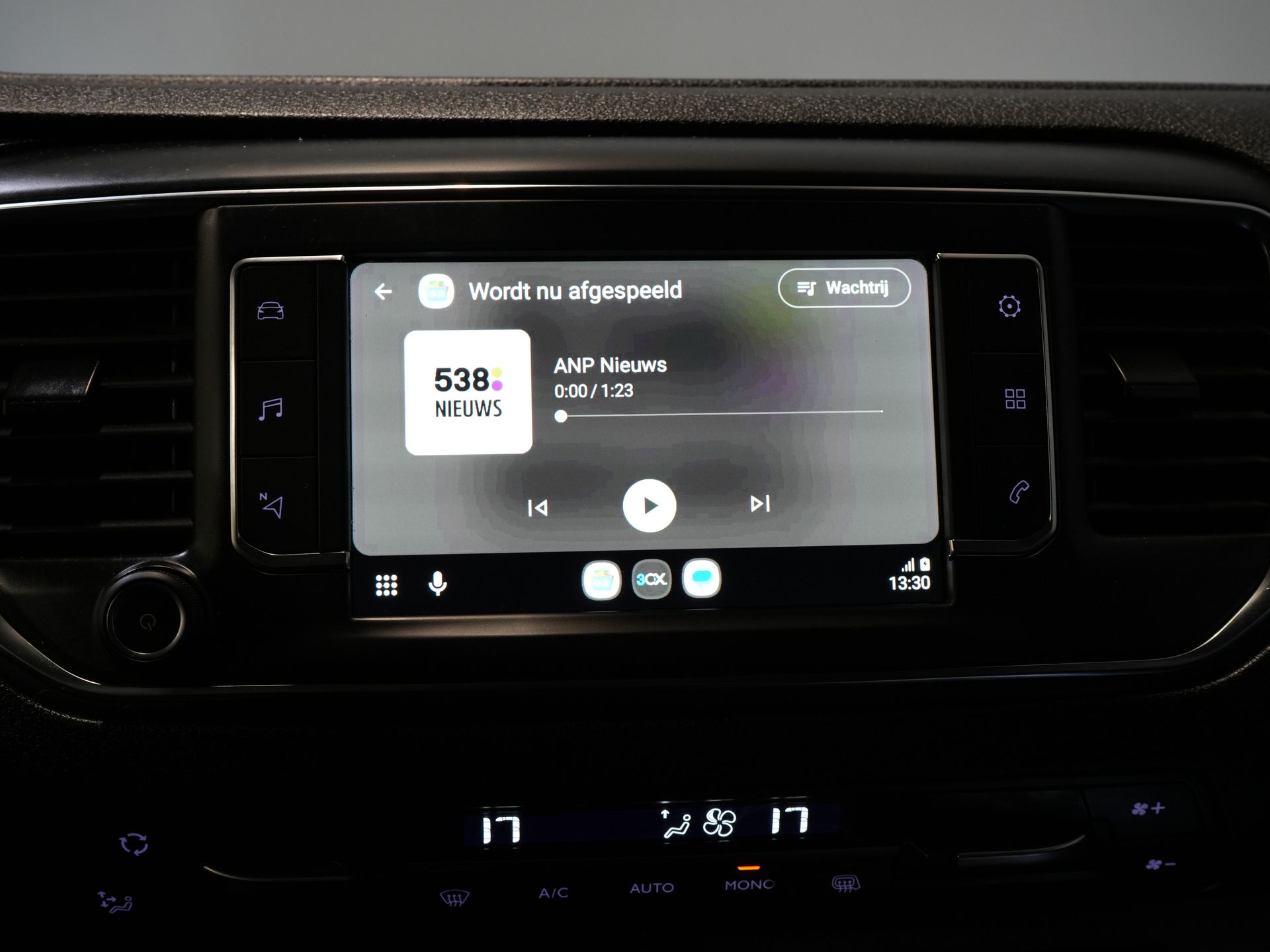 Citroën Jumpy Van 2.0 HDI 180 cv Aut DC Doppia Cabina Xenon/ Adapt.Cruise/ Riscaldatore a cavalletto/ 2x Porta scorrevole/ Carplay/ Keyless/ Clima/ Telecamera/ Navi/ 1