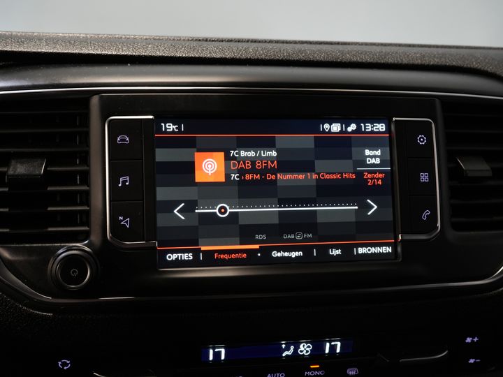 Citroën Jumpy Van 2.0 HDI 180 cv Aut DC Doppia Cabina Xenon/ Adapt.Cruise/ Riscaldatore a cavalletto/ 2x Porta scorrevole/ Carplay/ Keyless/ Clima/ Telecamera/ Navi/ 1