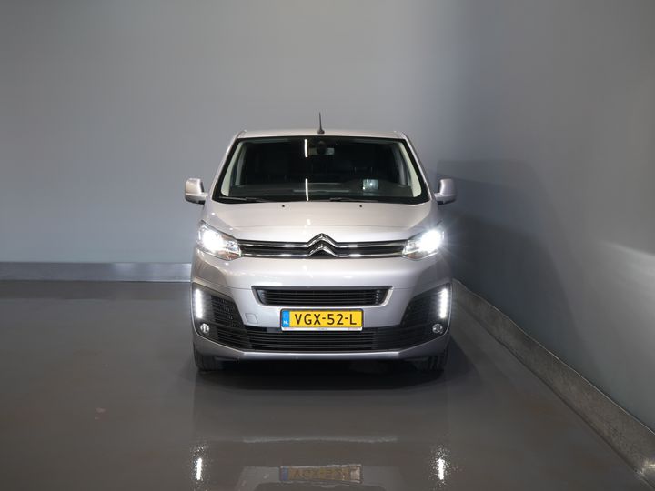 Citroën Jumpy Van 2.0 HDI 180 cv Aut DC Doppia Cabina Xenon/ Adapt.Cruise/ Riscaldatore a cavalletto/ 2x Porta scorrevole/ Carplay/ Keyless/ Clima/ Telecamera/ Navi/ 1