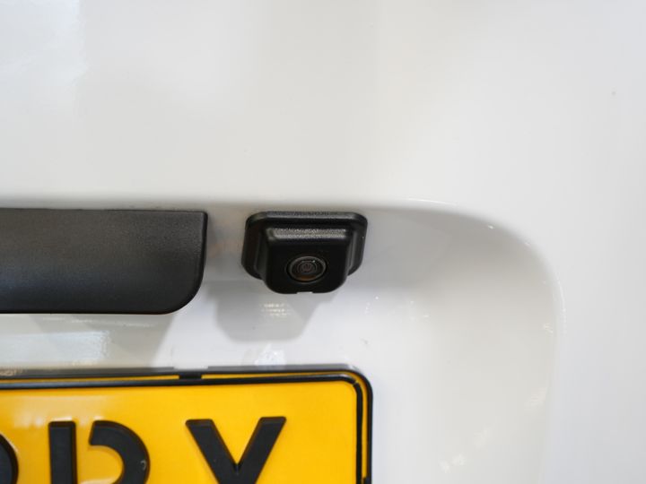 Toyota PROACE CITY Bestelbus 1.5 130 pk Aut. Carplay/ 3Pers./ Stoelverw./ Inrichting/ Camera/ Cruise/ Airco/ PDC/ Trekhaak