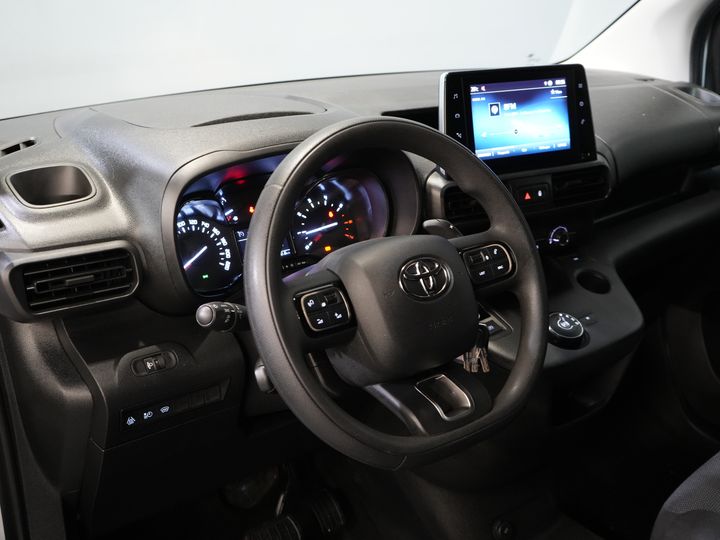 Toyota PROACE CITY Bestelbus 1.5 130 pk Aut. Carplay/ 3Pers./ Stoelverw./ Inrichting/ Camera/ Cruise/ Airco/ PDC/ Trekhaak