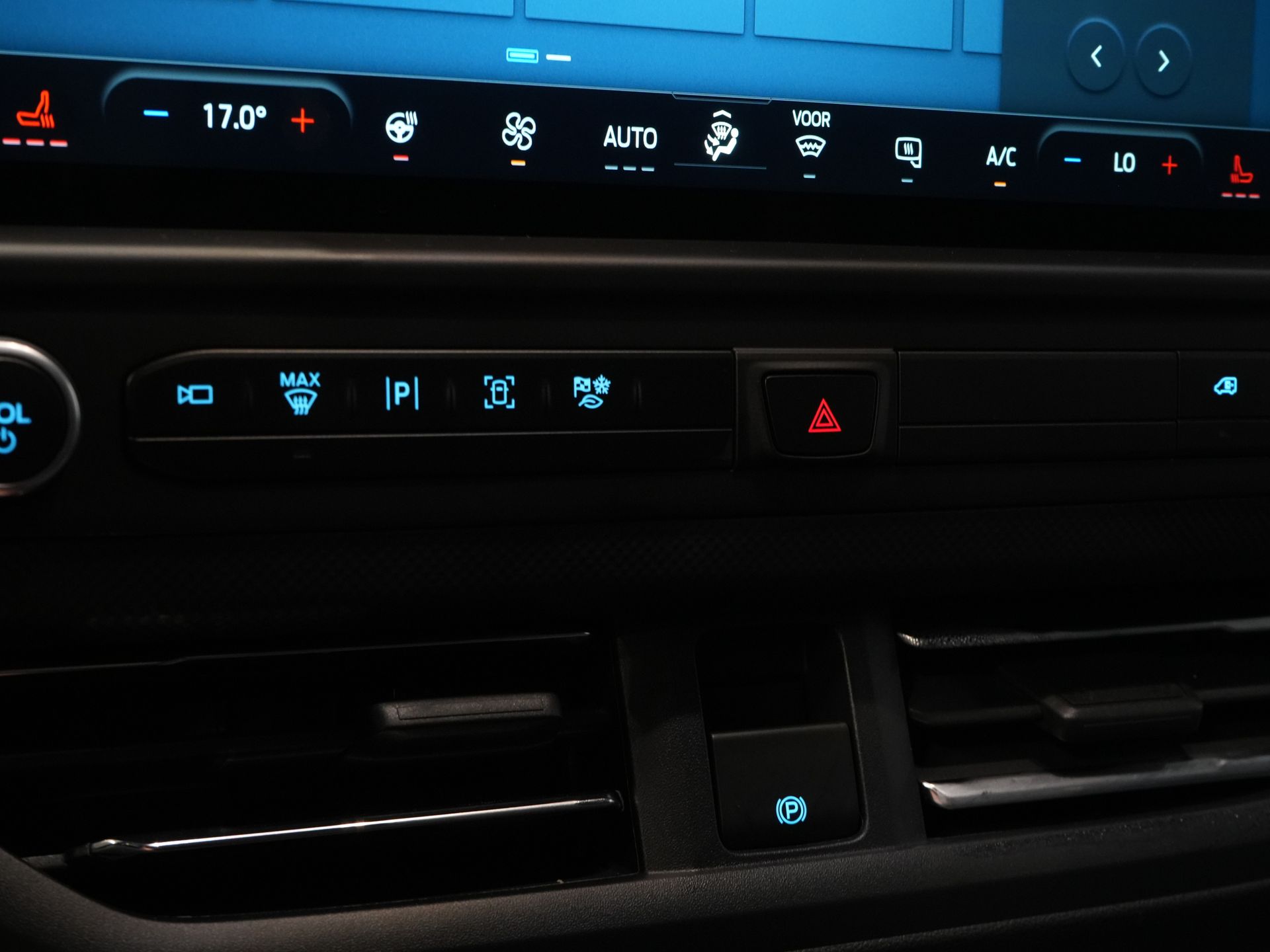 Ford E-Transit Custom Bestelbus 218 pk 330 km WLTP L2 Limited 2x Elek.Schuif/ 2.3t Trekverm./ Snellader/ B&O/ Adapt.Cruise/ Standkachel/ Carplay/ 360 Camera/ Tr
