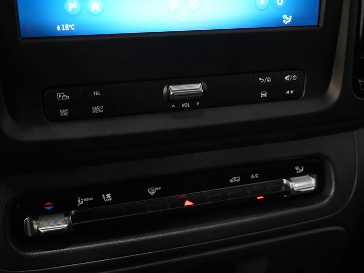 Mercedes-Benz Vito Van 116 CDI Aut. L2 BPM FREE! LED/ Carplay/ 270Gr. Doors/ Seat heating/ Navigation/ Camera/ Cruise control/ PDC/ Tow bar
