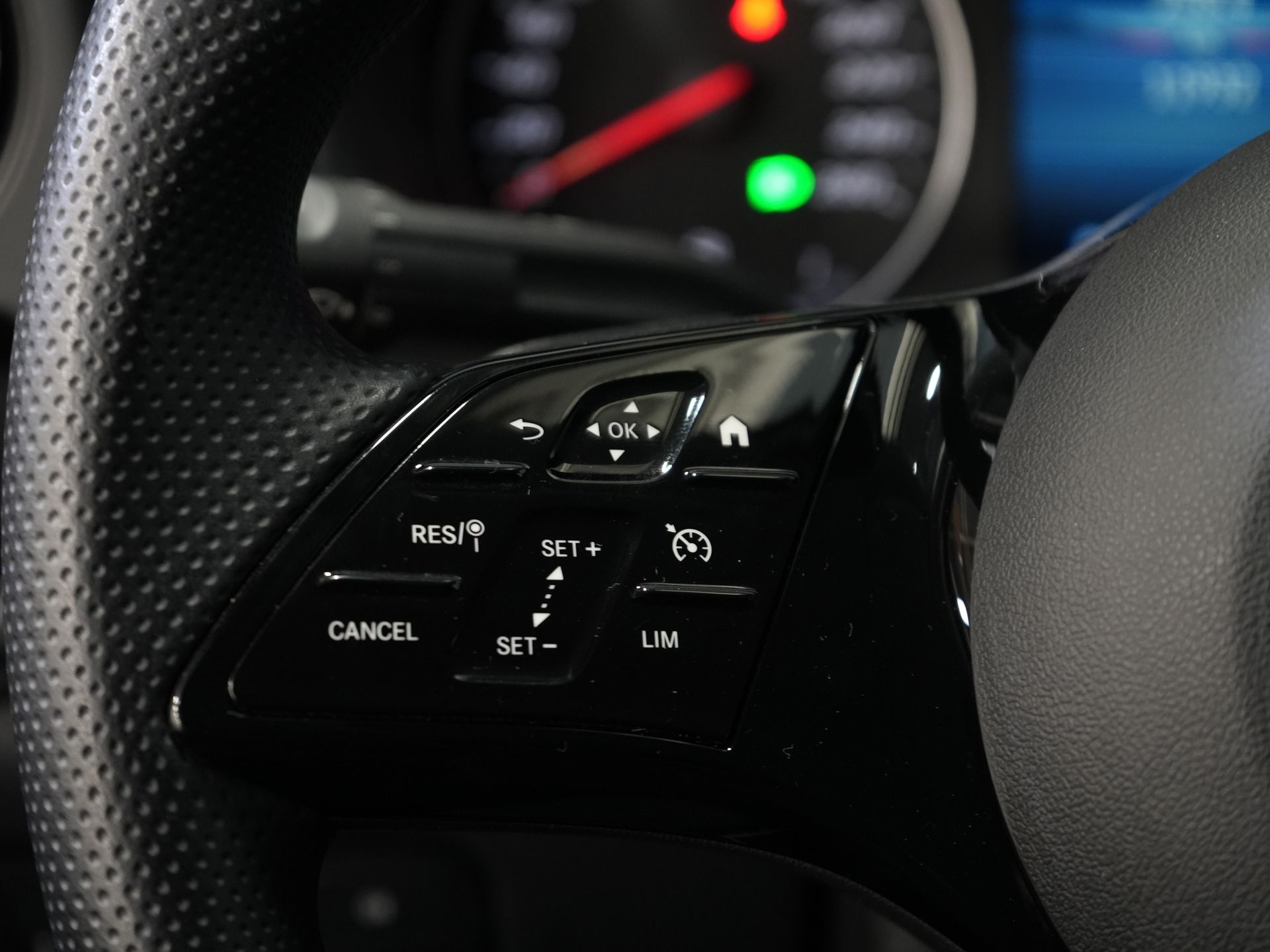 Mercedes-Benz Vito Van 116 CDI Aut. L2 BPM FREE! LED/ Carplay/ 270Gr. Doors/ Seat heating/ Navigation/ Camera/ Cruise control/ PDC/ Tow bar