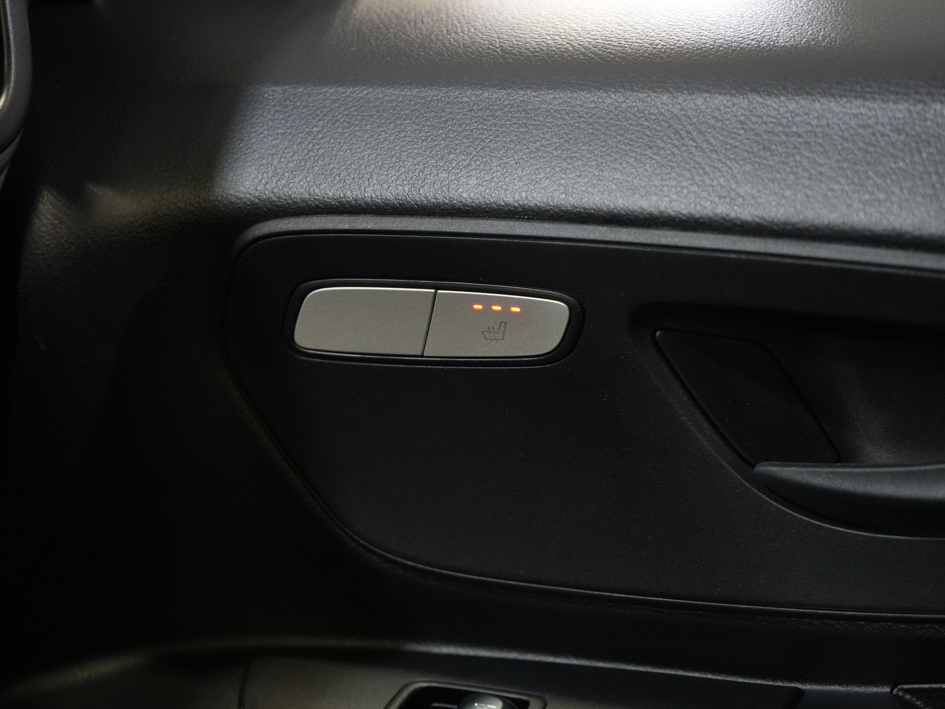 Mercedes-Benz Vito Van 116 CDI Aut. L2 BPM FREE! LED/ Carplay/ 270Gr. Doors/ Seat heating/ Navigation/ Camera/ Cruise control/ PDC/ Tow bar