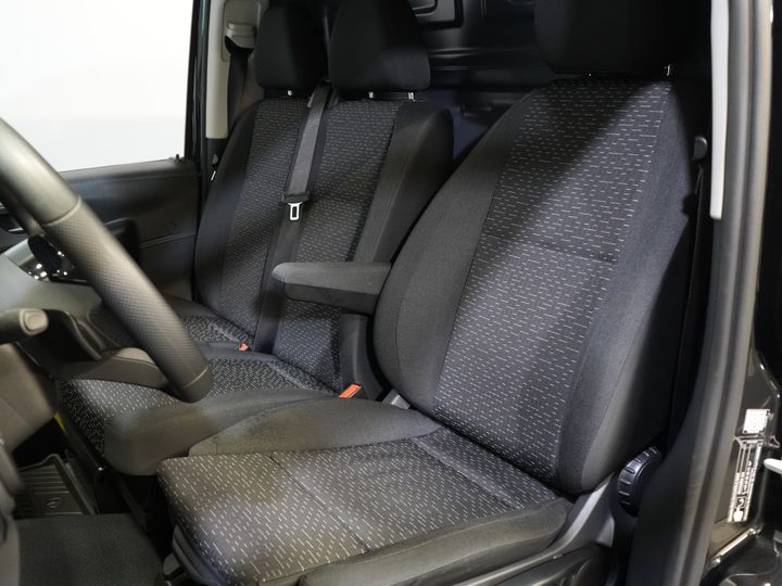 Mercedes-Benz Vito Van 116 CDI Aut. L2 BPM FREE! LED/ Carplay/ 270Gr. Doors/ Seat heating/ Navigation/ Camera/ Cruise control/ PDC/ Tow bar