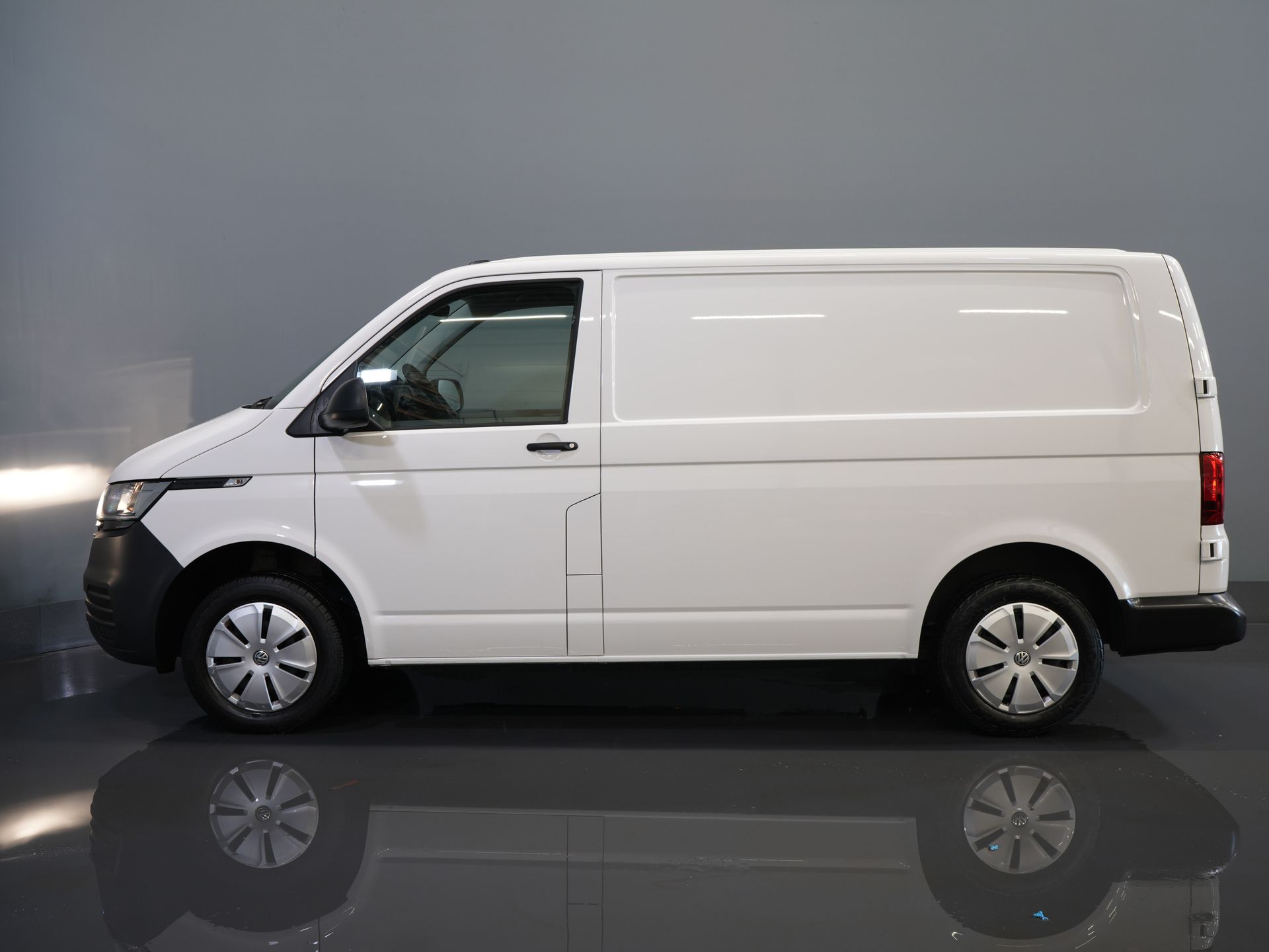 Volkswagen Transporter Van 2.0 TDI Wenige Km/ Carplay/ Cruise/ Airco/ PDC