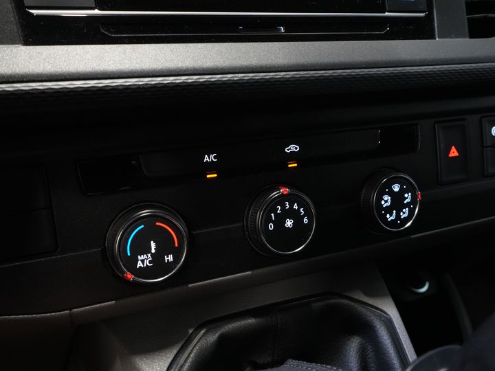 Volkswagen Transporter Van 2.0 TDI Wenige Km/ Carplay/ Cruise/ Airco/ PDC