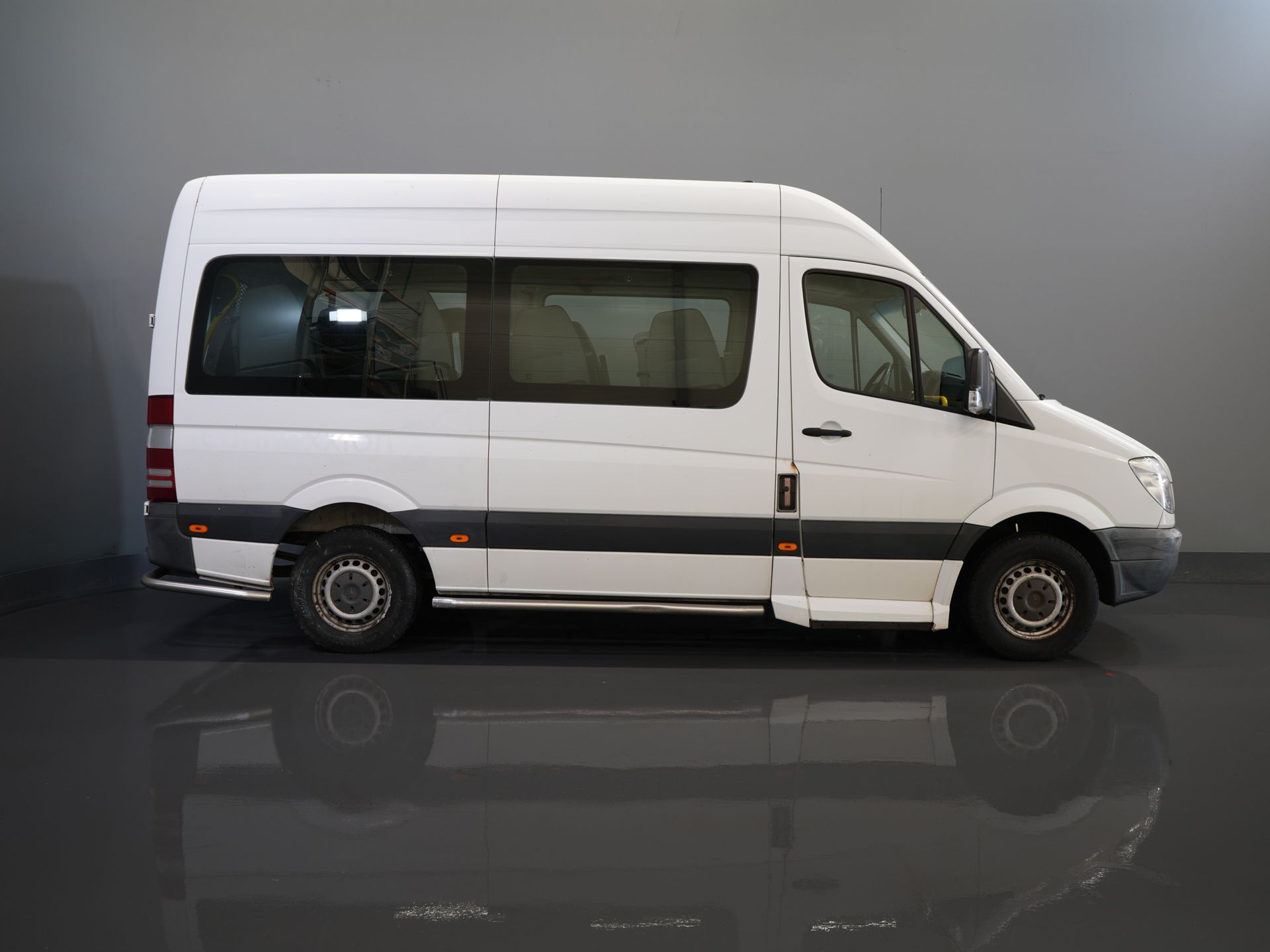 Mercedes-Benz Sprinter Bus osobowy 313 2.2 CDI Aut. L2H2 10 768 € z VAT Bez podatku BPM! TYLKO EKSPORT Kombi/ 9 miejsc/ Kombi/ 9P/ Klimatyzacja/ Podnośnik dla wózków inwalidzkich/ Elektryczne drzwi