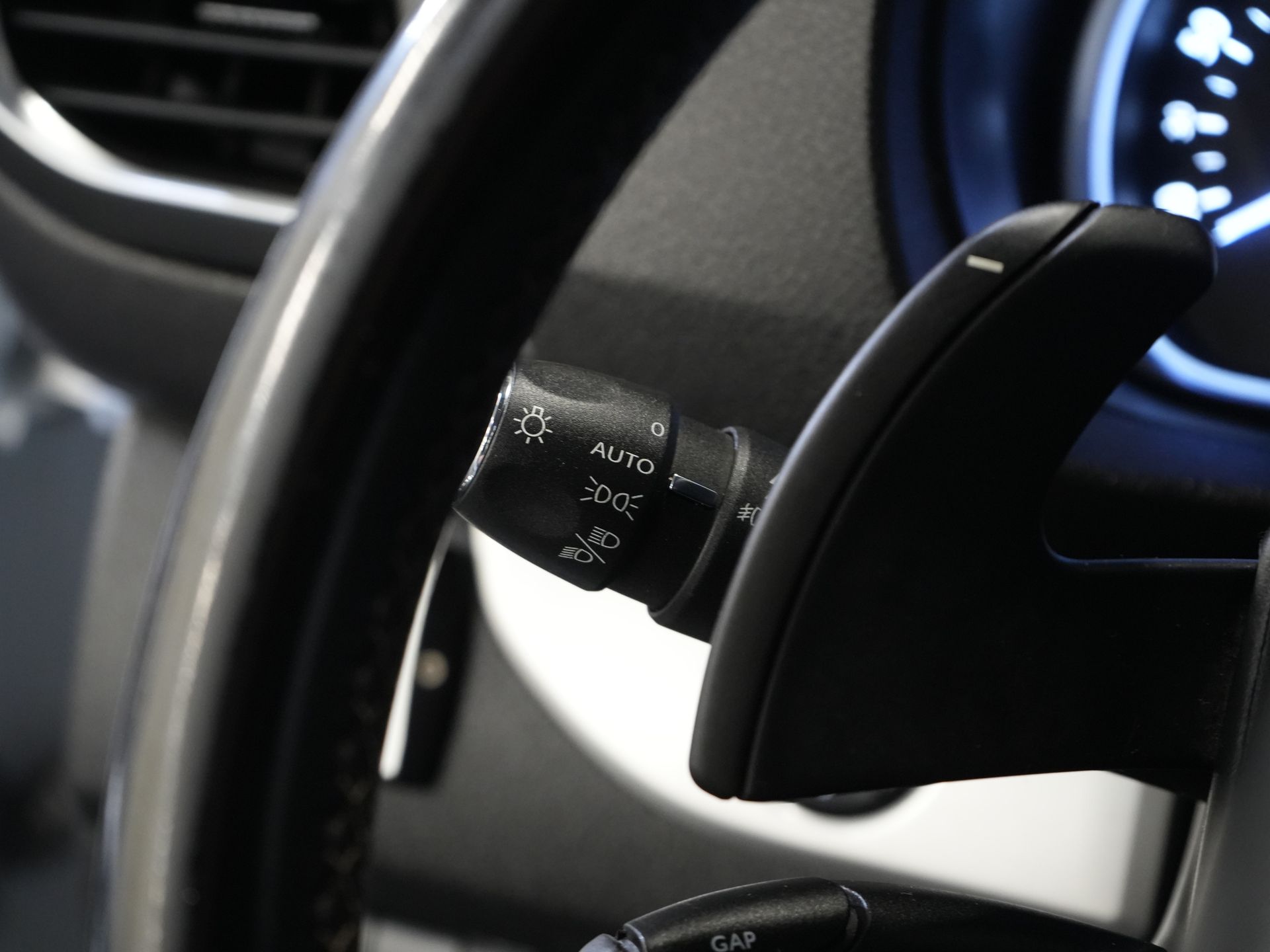 Toyota ProAce Worker Van 2.0 D-4D Aut. L2 Adapt.Cruise/ Head-Up/ Standheizung/ Carplay/ 2x Schiebetür/ Sitzverw./ Keyless/ Klima/ Navi/ Kamera/ PDC/ 17