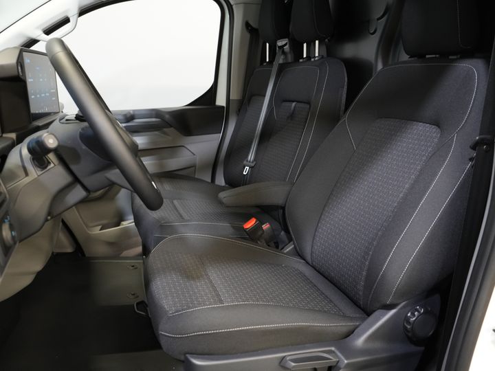Ford E-Transit Custom Fourgon 320 Trend 65 kWh 330 km WLTP LED/ Chargeur rapide/ 2,3 t de capacité de remorquage/ Direction assistée/ Sièges chauffants/ Carplay/ Climatisation/ Caméra/ PDC/ Régulateur de vitesse