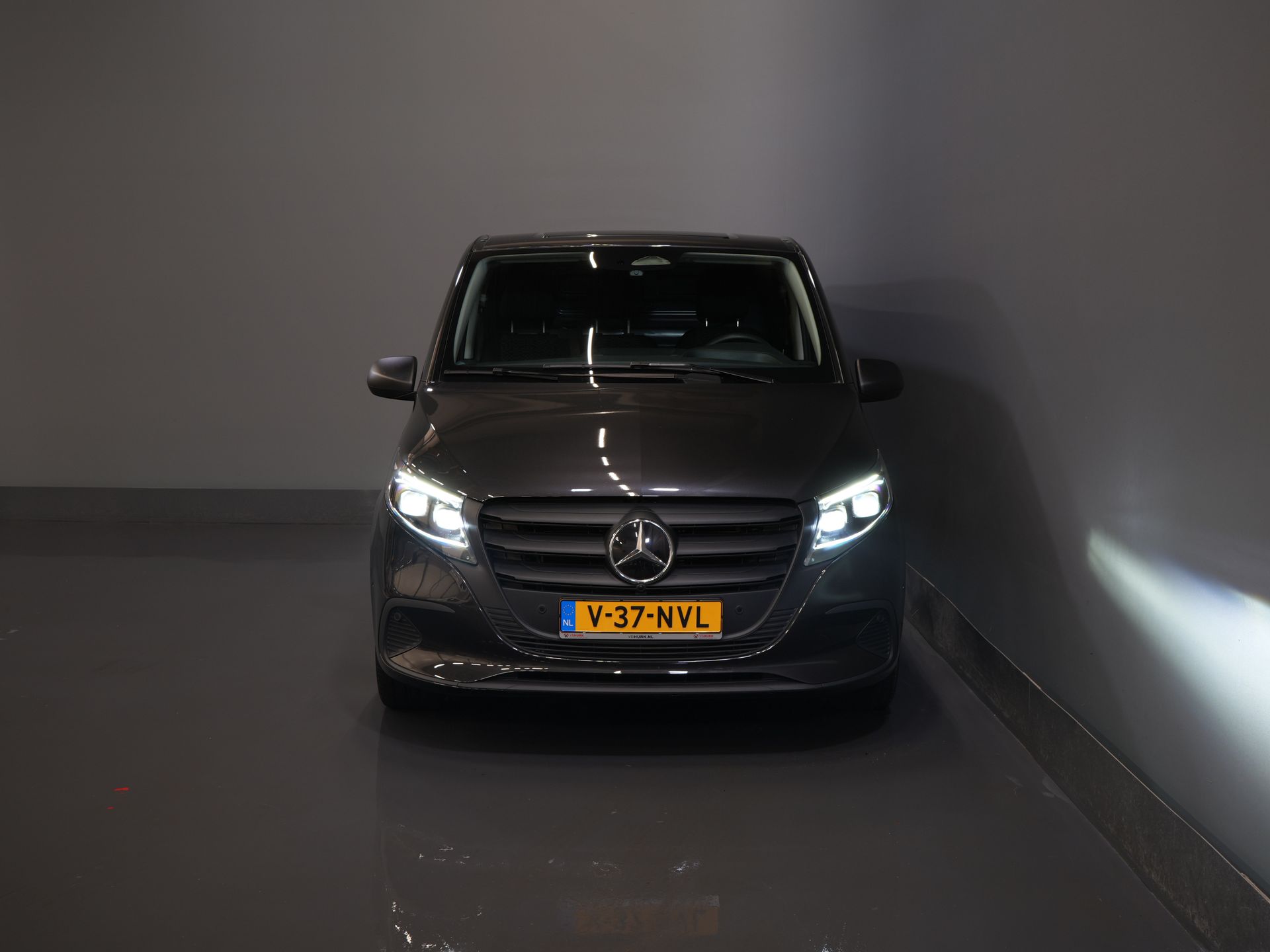Mercedes-Benz Vito Bestelbus 116 CDI Aut. L3 LED/ Carplay/ 270Gr.Deuren./ Stoelverw/ Camera/ PDC V+A/ Trekhaak/ Navi/ Cruise