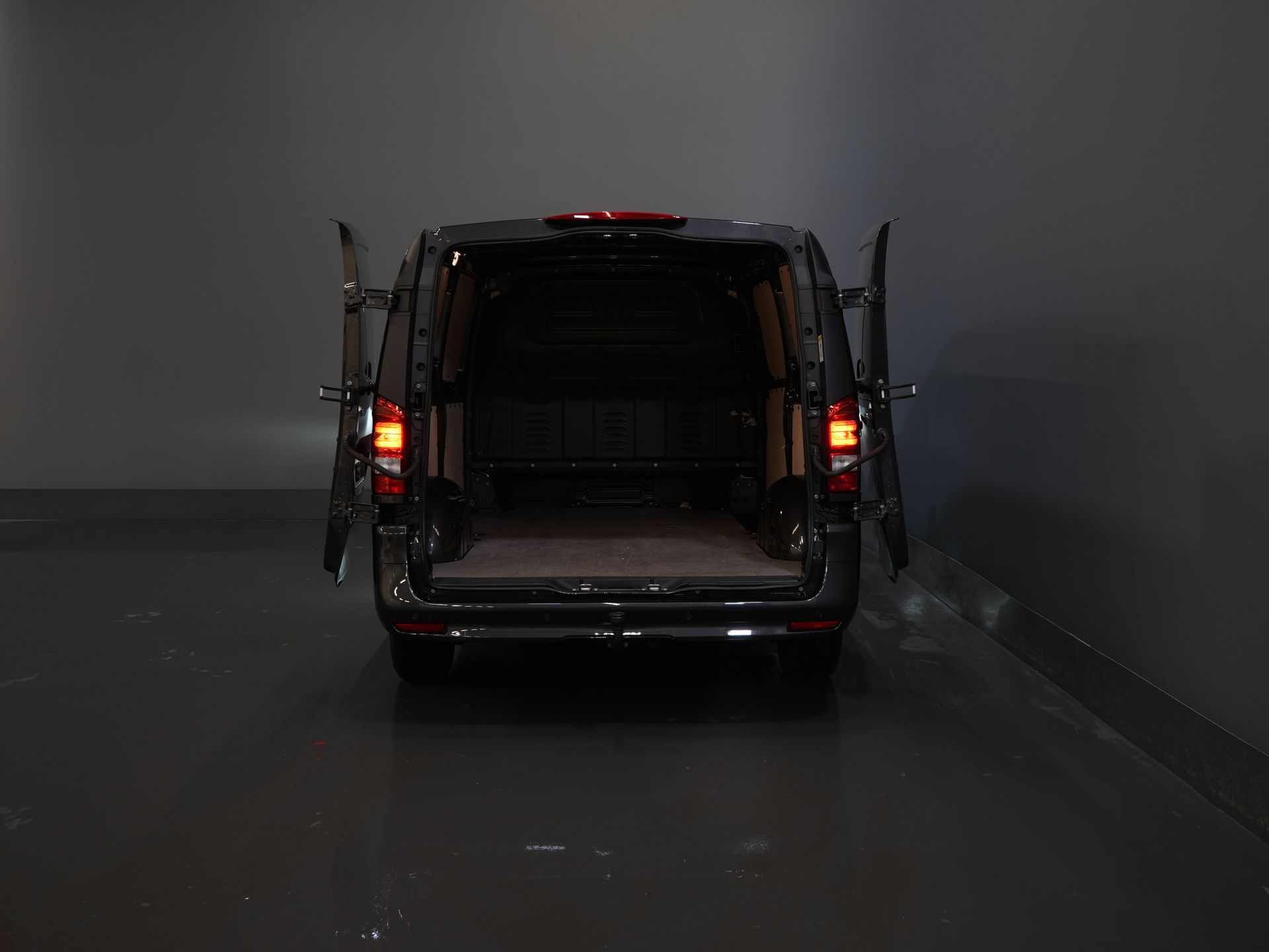 Mercedes-Benz Vito Bestelbus 116 CDI Aut. L3 LED/ Carplay/ 270Gr.Deuren./ Stoelverw/ Camera/ PDC V+A/ Trekhaak/ Navi/ Cruise