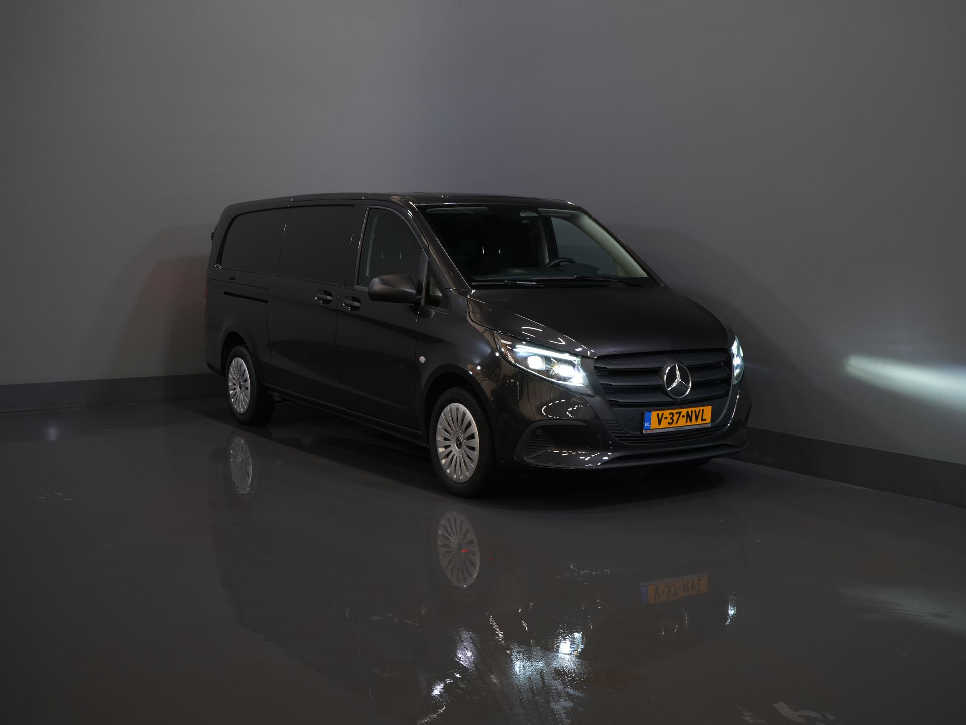Mercedes-Benz Vito Bestelbus 116 CDI Aut. L3 LED/ Carplay/ 270Gr.Deuren./ Stoelverw/ Camera/ PDC V+A/ Trekhaak/ Navi/ Cruise