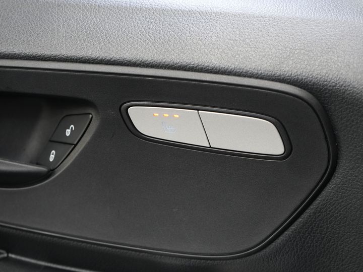 Mercedes-Benz Vito Bestelbus 116 CDI Aut. L3 LED/ Carplay/ 270Gr.Deuren./ Stoelverw/ Camera/ PDC V+A/ Trekhaak/ Navi/ Cruise