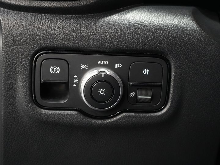 Mercedes-Benz Vito Bestelbus 116 CDI Aut. L3 LED/ Carplay/ 270Gr.Deuren./ Stoelverw/ Camera/ PDC V+A/ Trekhaak/ Navi/ Cruise