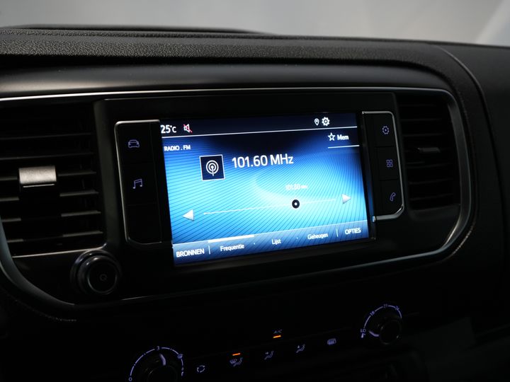 Toyota ProAce Worker Bestelbus 2.0 145 pk L3 2xSchuifdeur/ Adapt.Cruise/ Head Up/ Standkachel/ Stoelverw./ Carplay/ Trekhaak/ PDC
